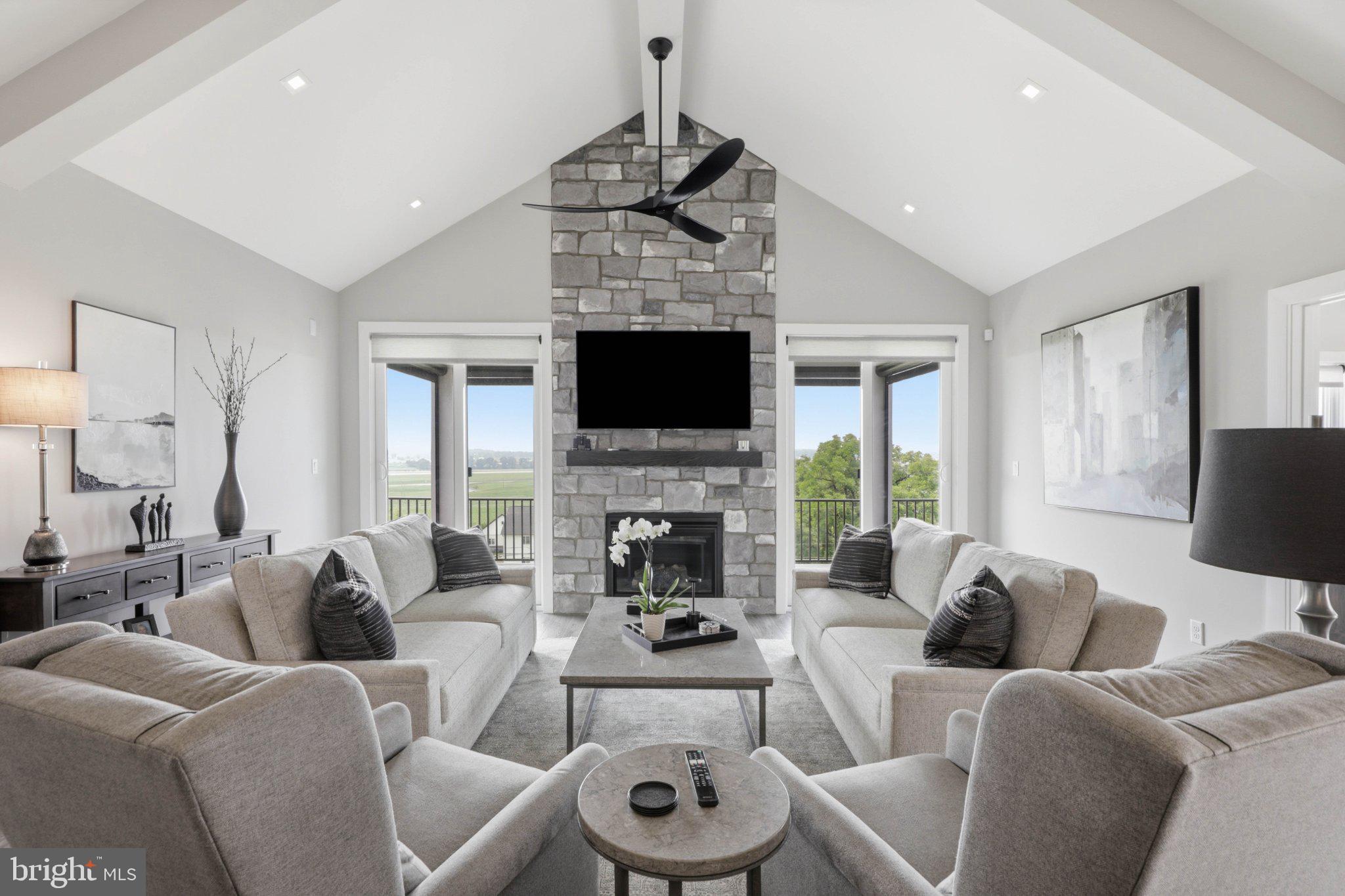 327 E WOODS DRIVE
