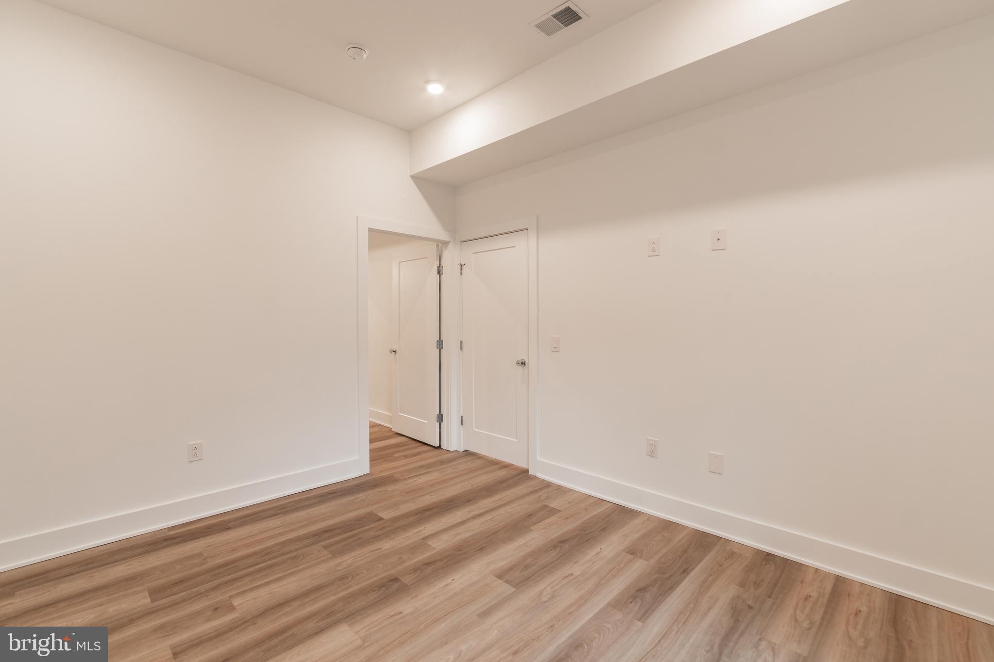 GERMANTOWN - Residential Lease