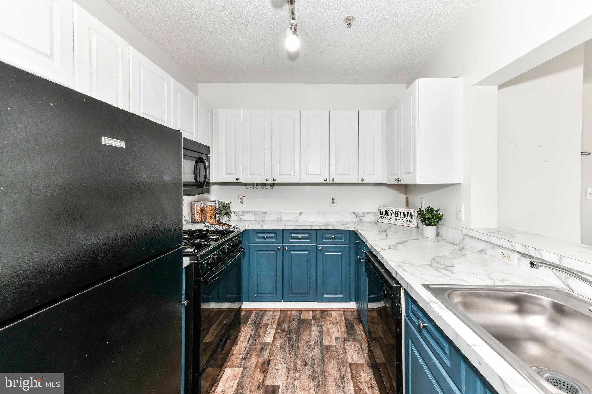 SOUTH GLEN - Residential