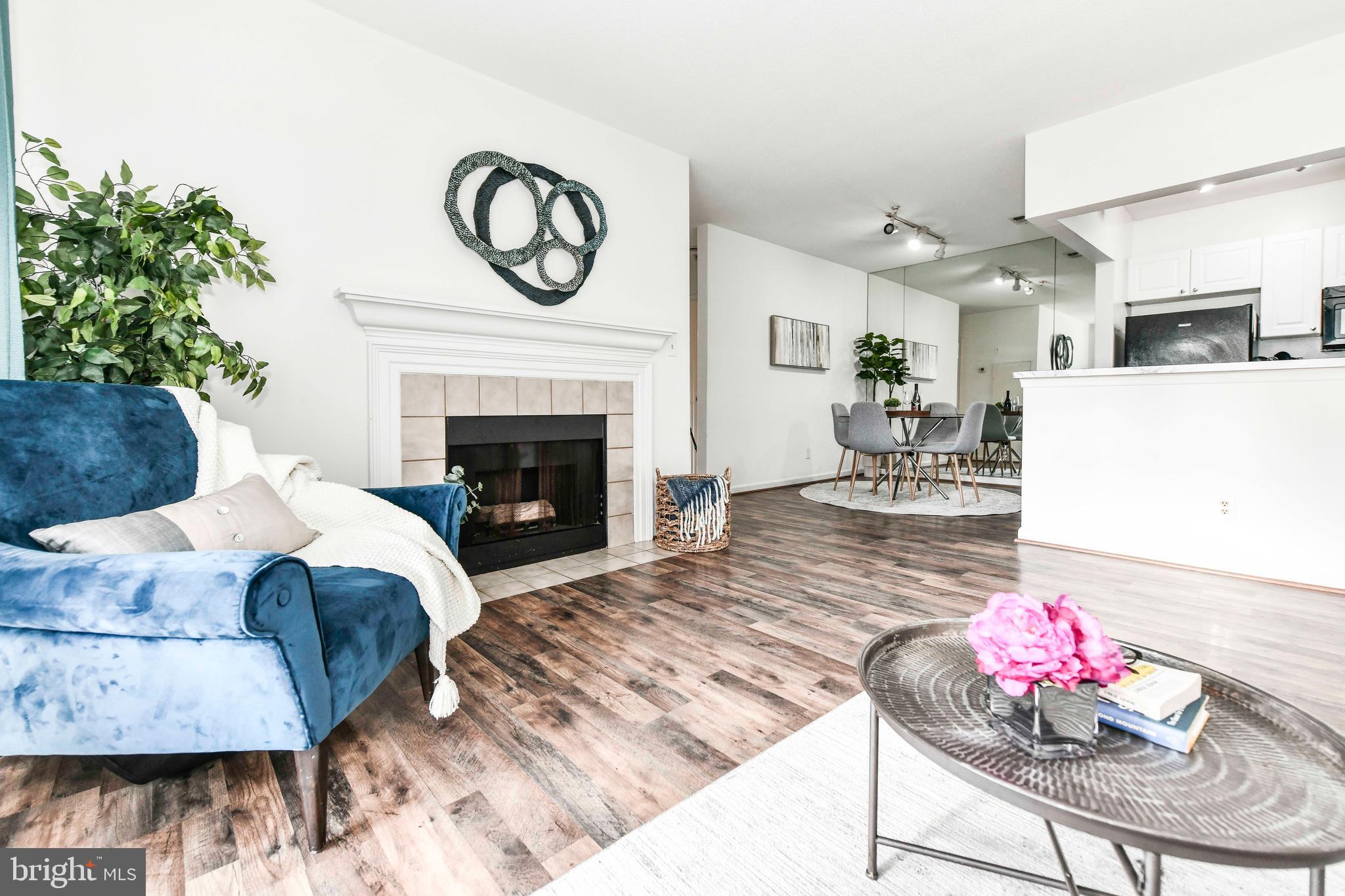 SOUTH GLEN - Residential