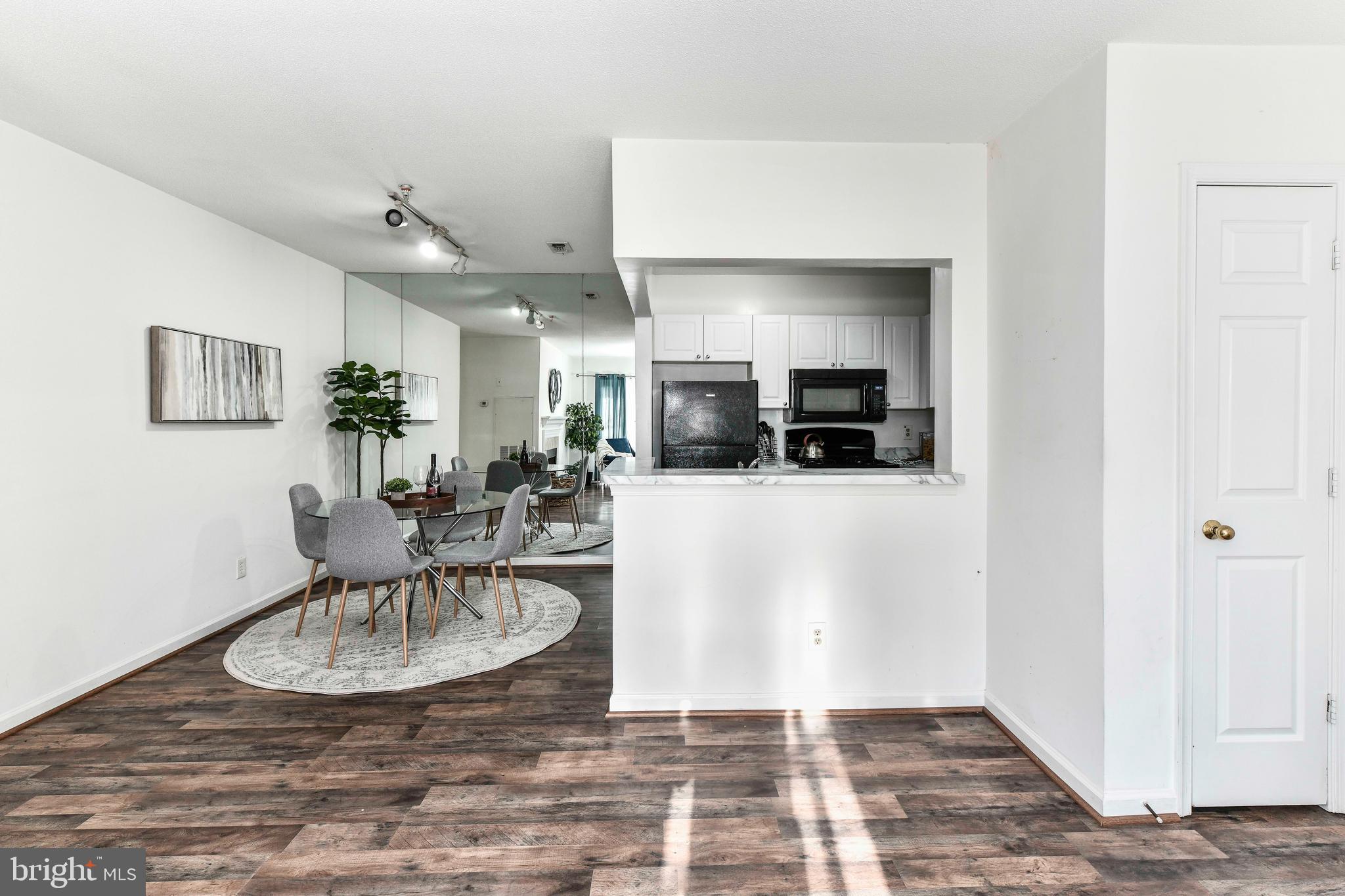 SOUTH GLEN - Residential