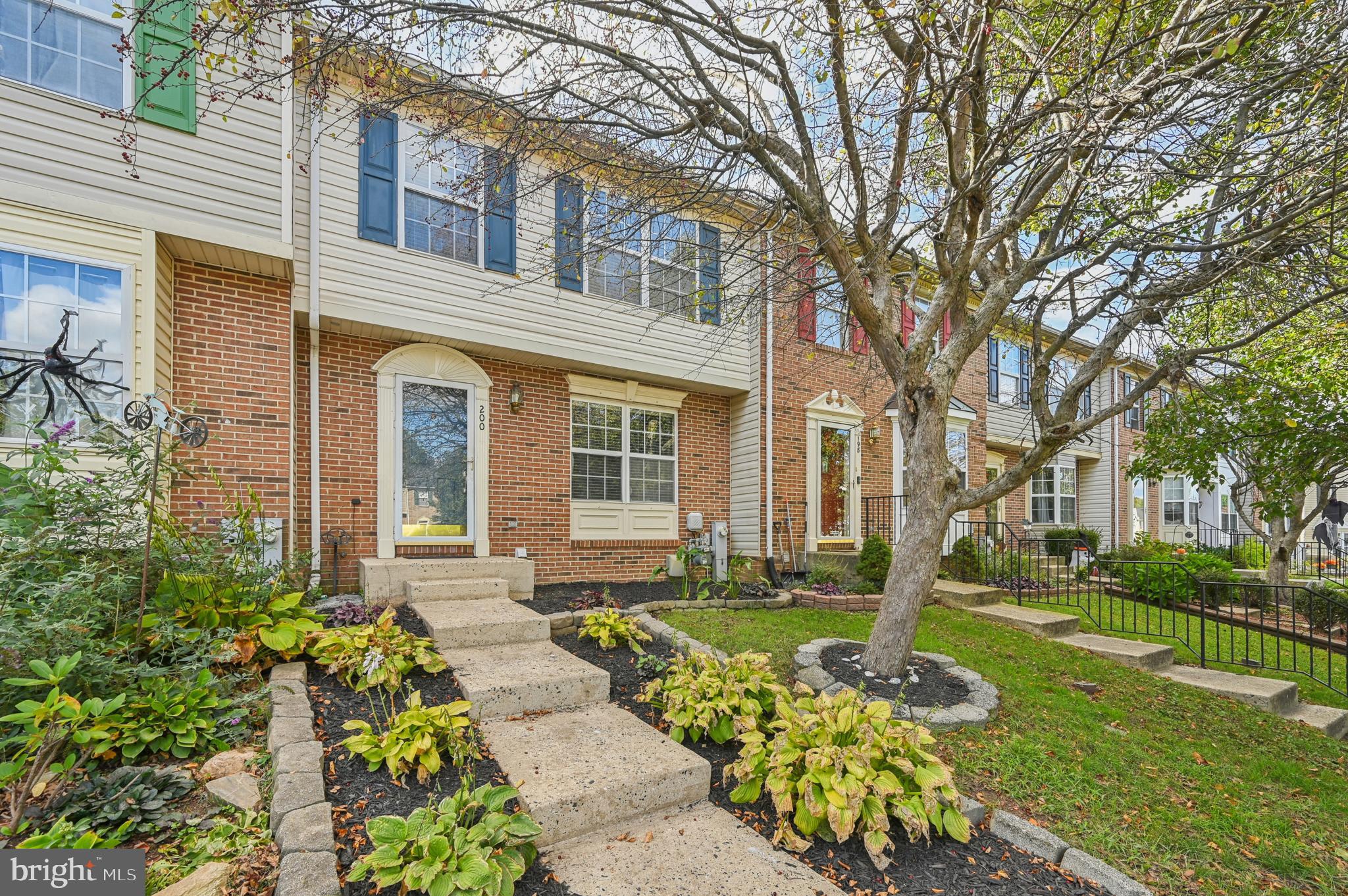 200 GLEN VIEW TERRACE