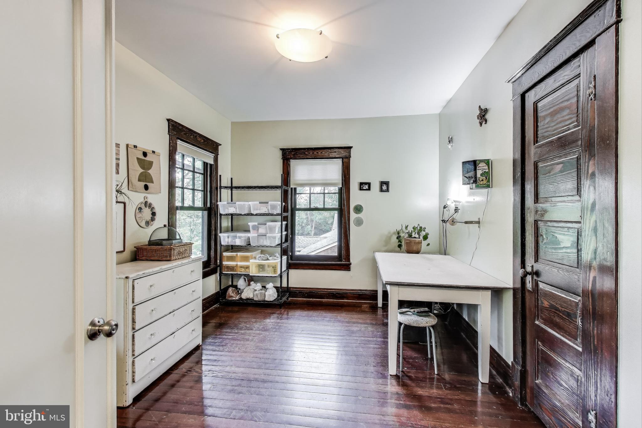 BERKSHIRE OAKWOOD - Residential