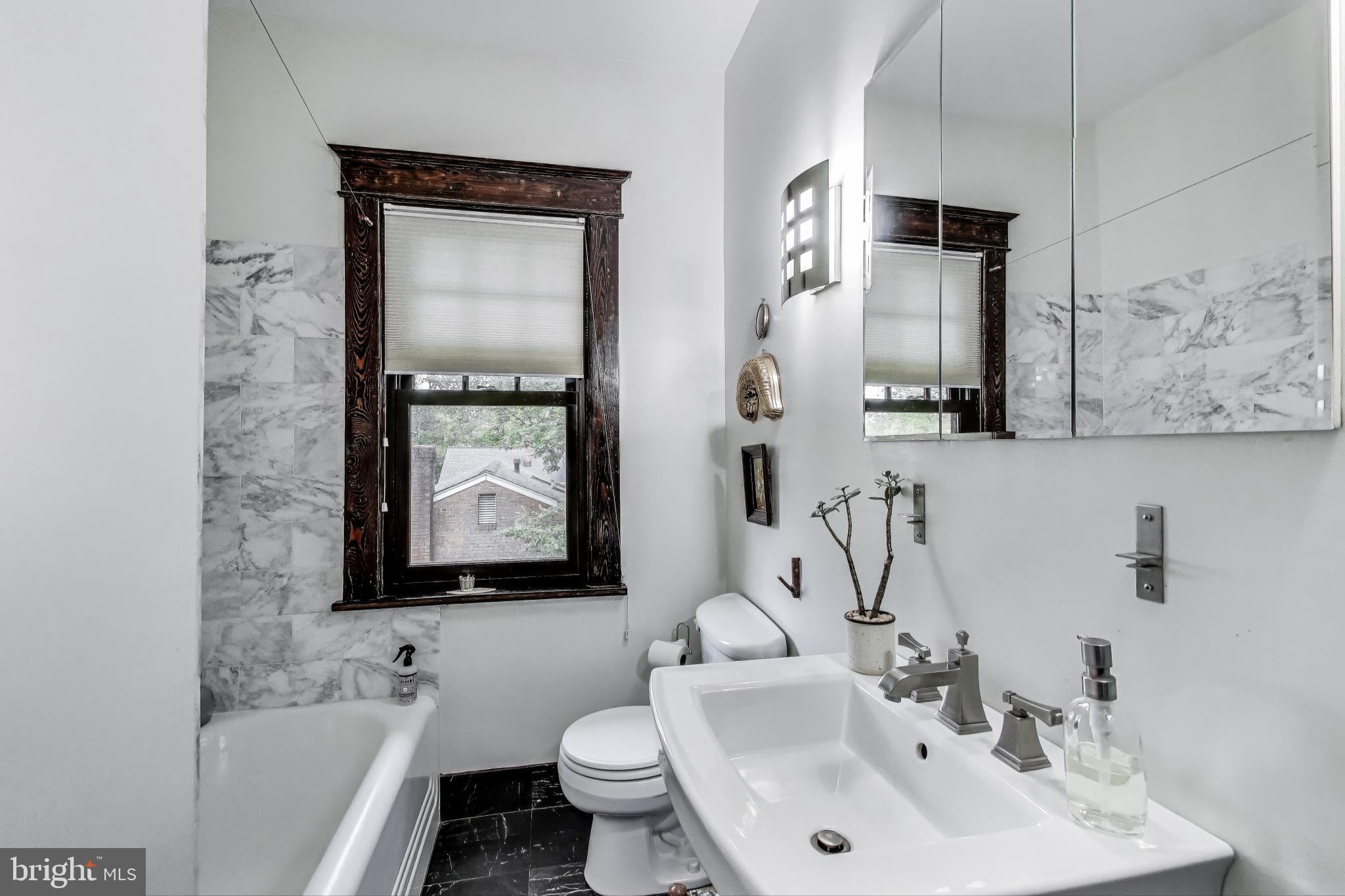 BERKSHIRE OAKWOOD - Residential