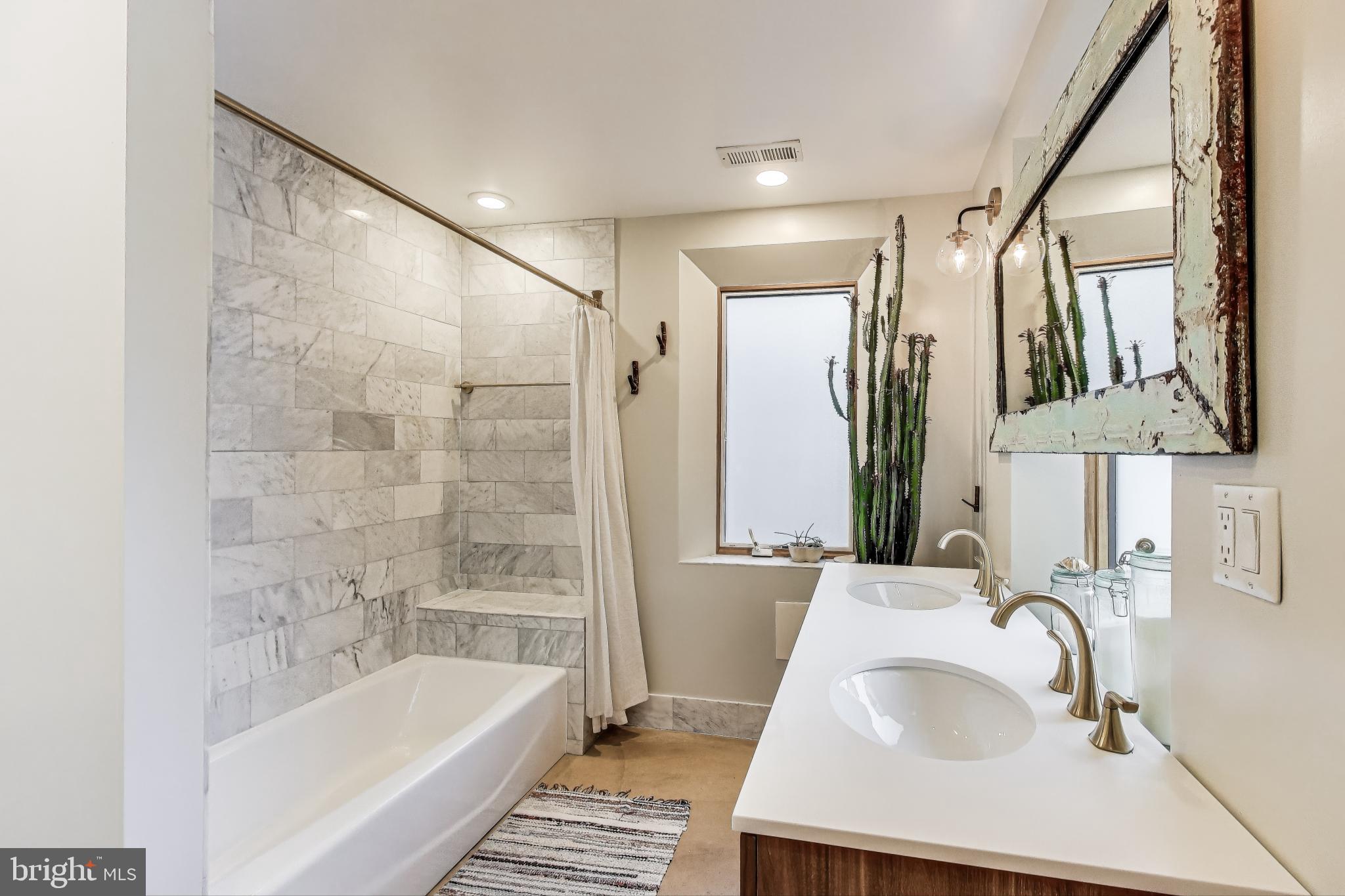 BERKSHIRE OAKWOOD - Residential