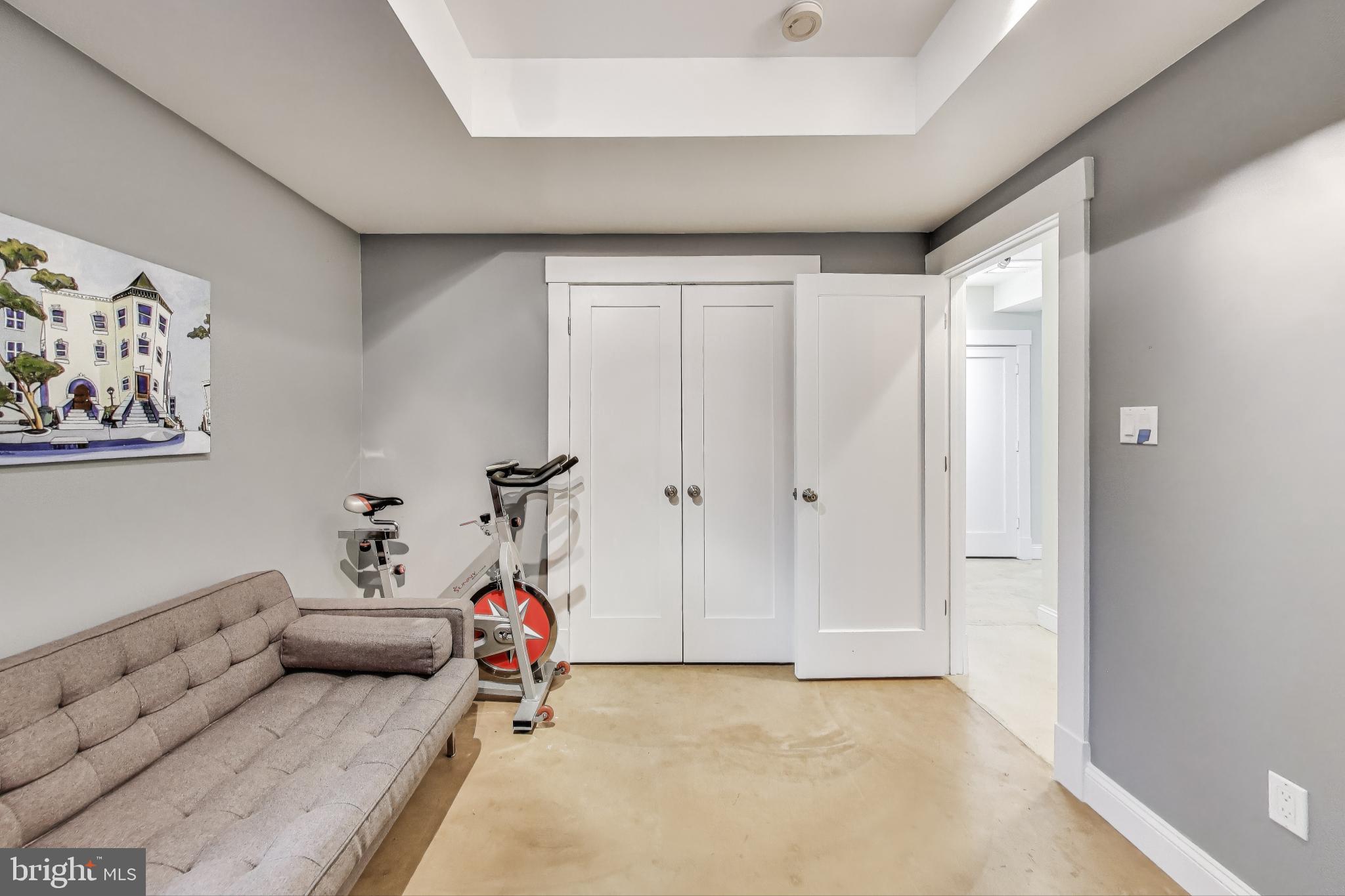 BERKSHIRE OAKWOOD - Residential