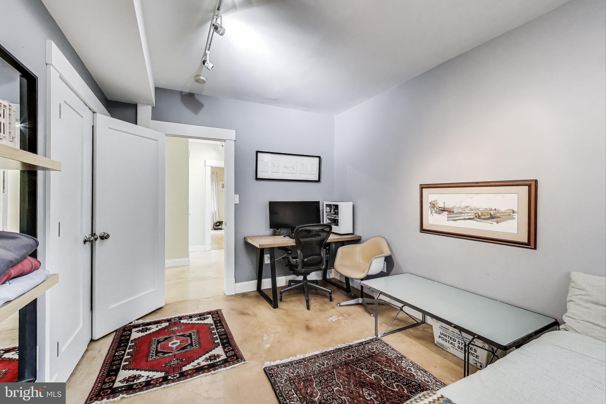 BERKSHIRE OAKWOOD - Residential