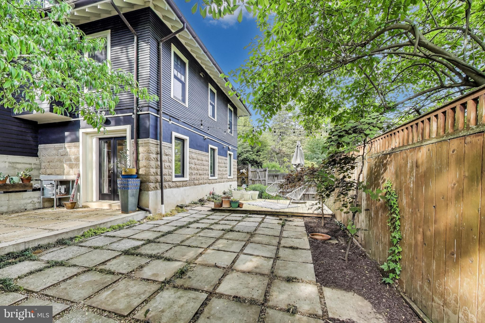 BERKSHIRE OAKWOOD - Residential