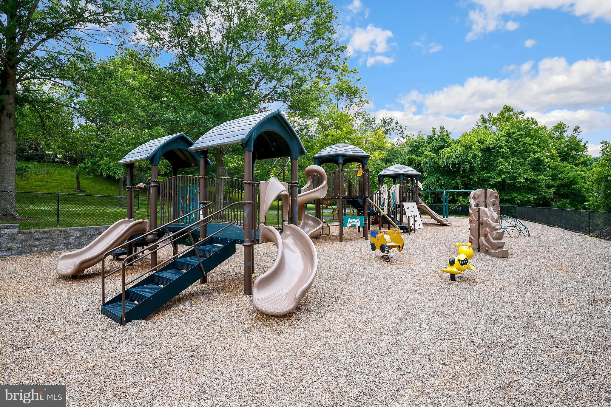 Additional image 80 of 913 Hillside Lake Terrace Unit 412, Gaithersburg, MD 20878