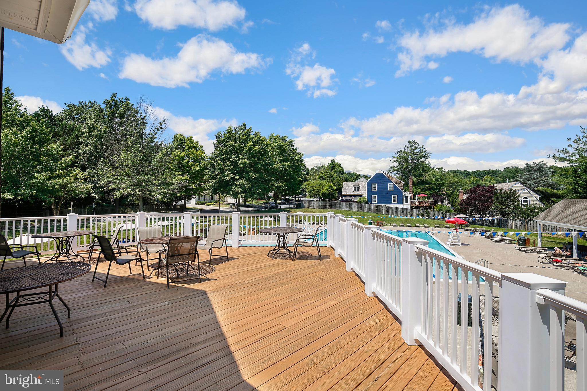 VISTAS AT WASHINGTONIAN WOODS - Residential