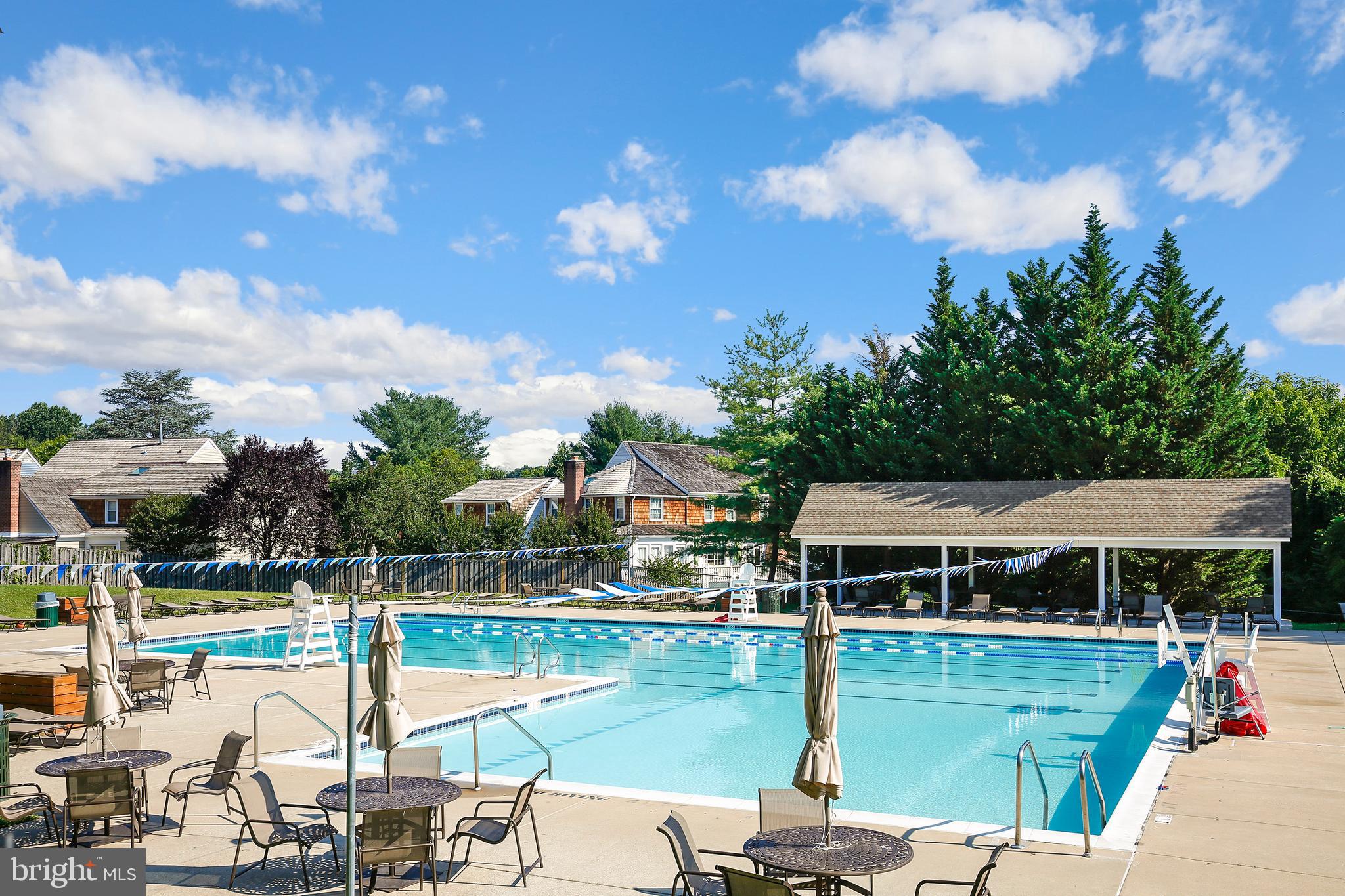 VISTAS AT WASHINGTONIAN WOODS - Residential