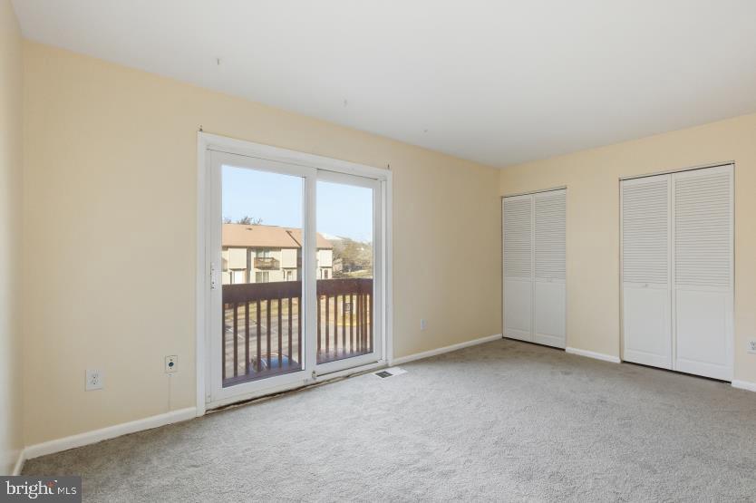 APPLEWALK CONDO - Residential