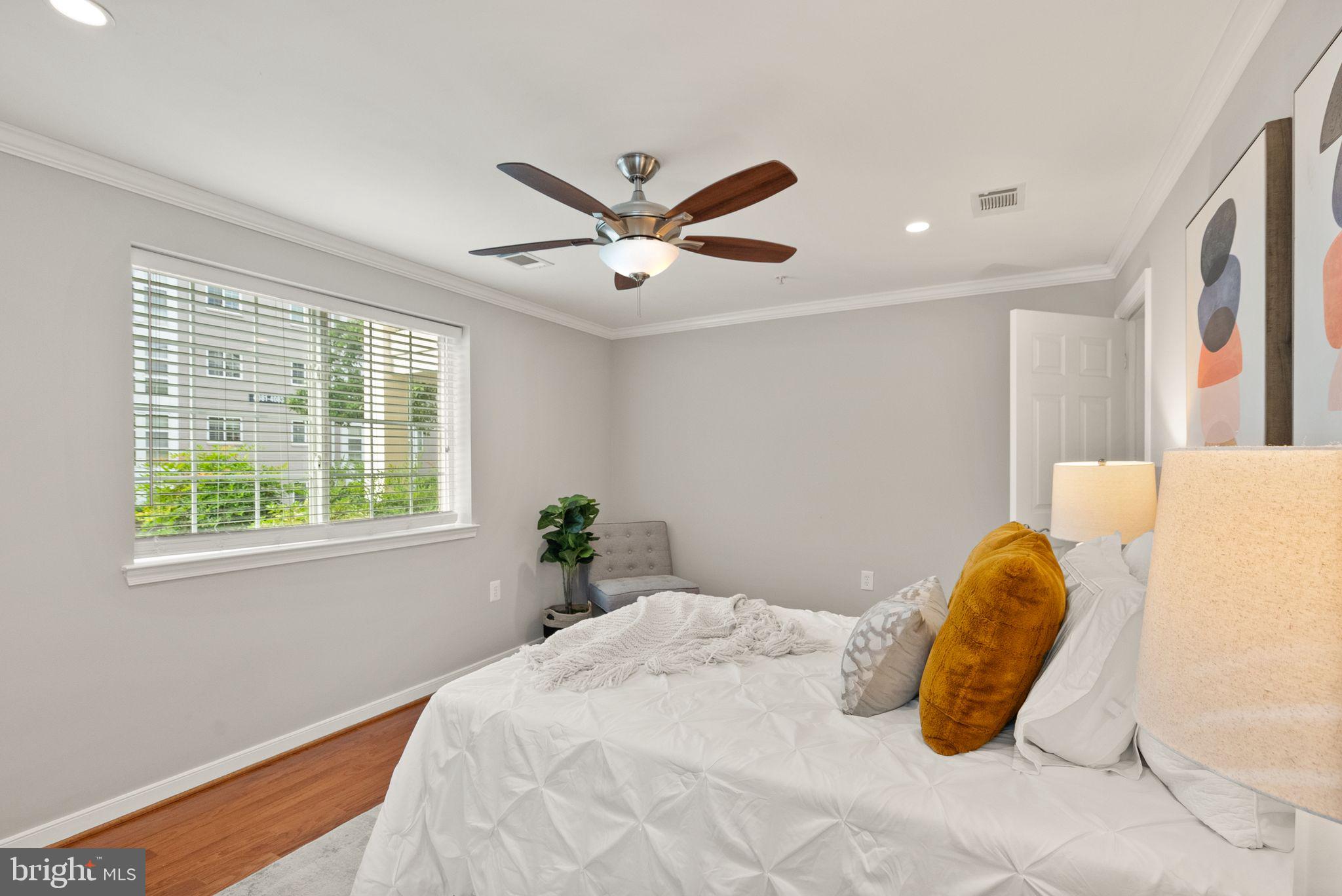 WEST VILLAGE OF SHIRLINGTON - Residential