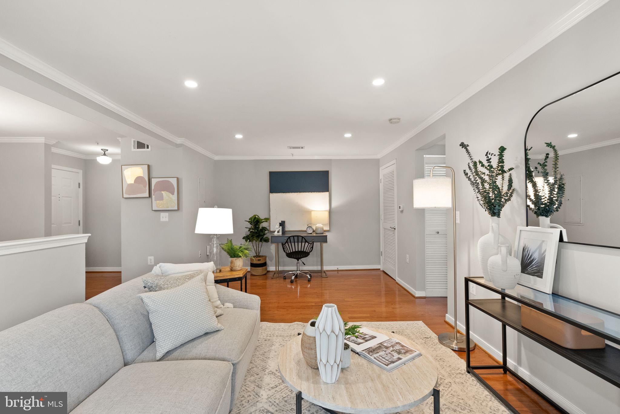 WEST VILLAGE OF SHIRLINGTON - Residential