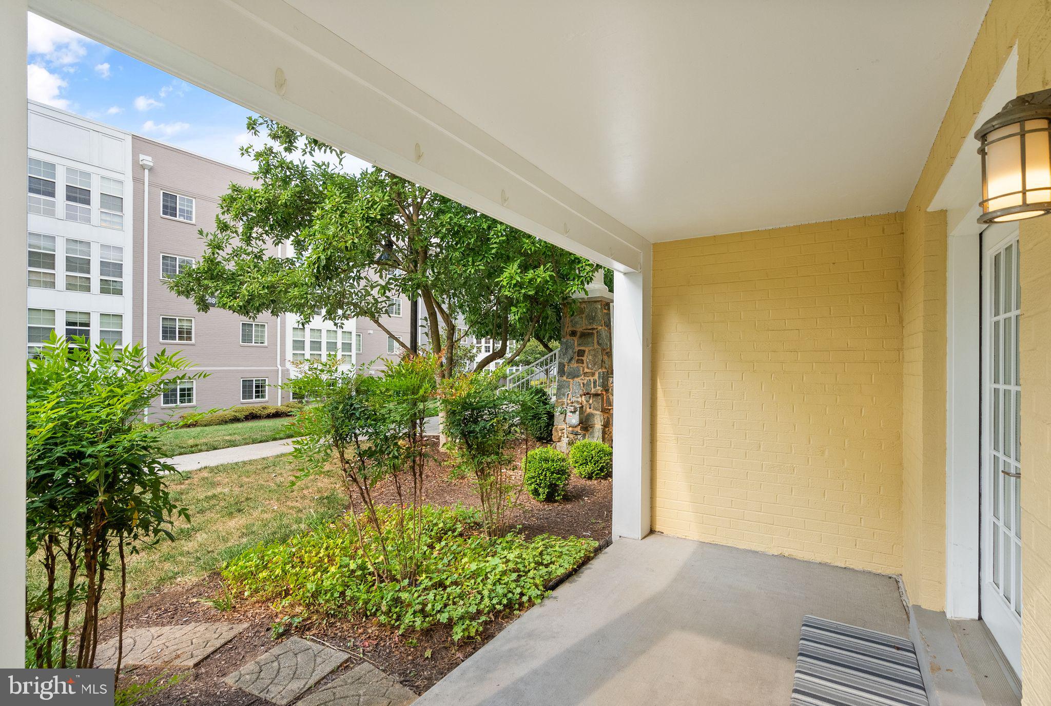 WEST VILLAGE OF SHIRLINGTON - Residential