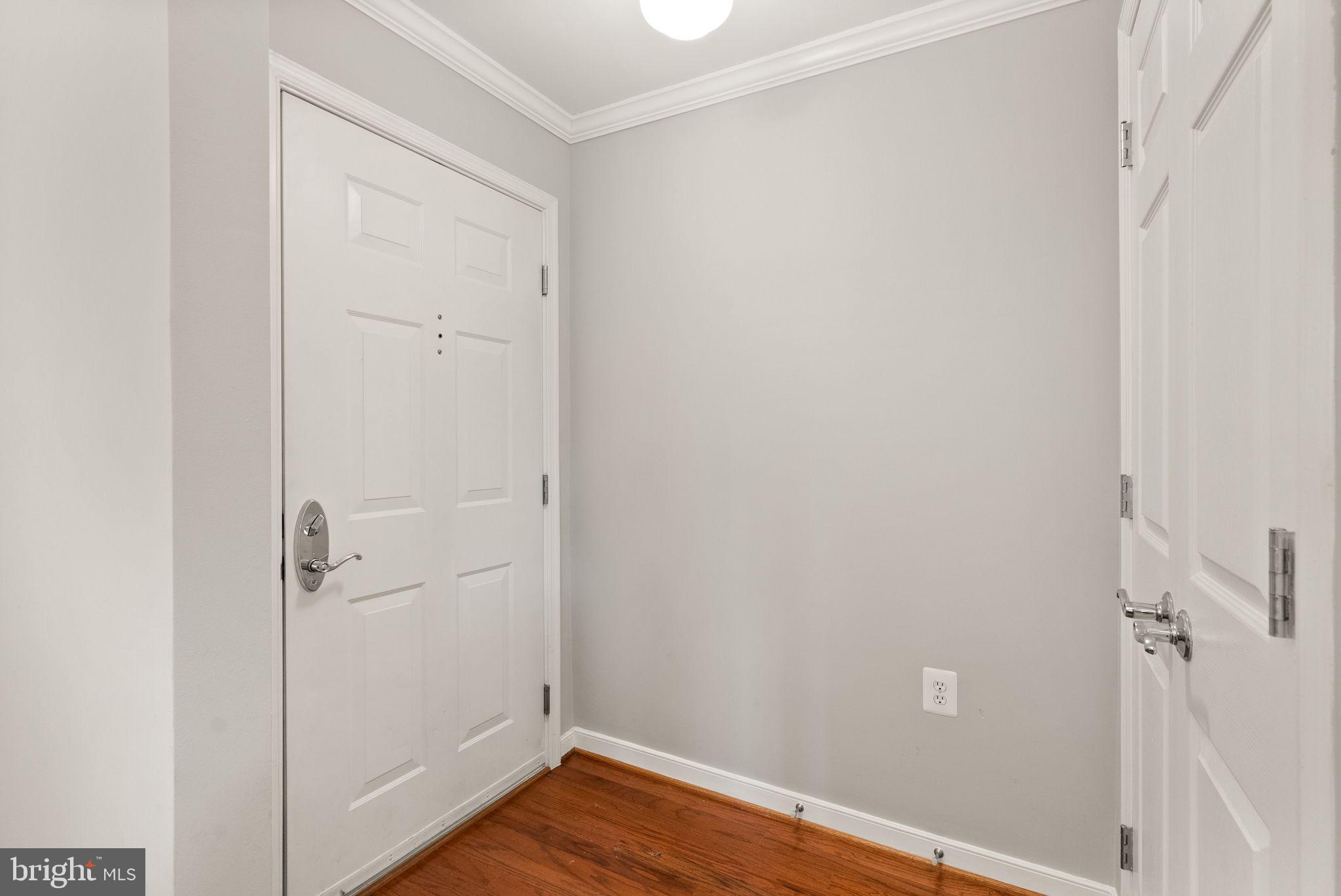 WEST VILLAGE OF SHIRLINGTON - Residential