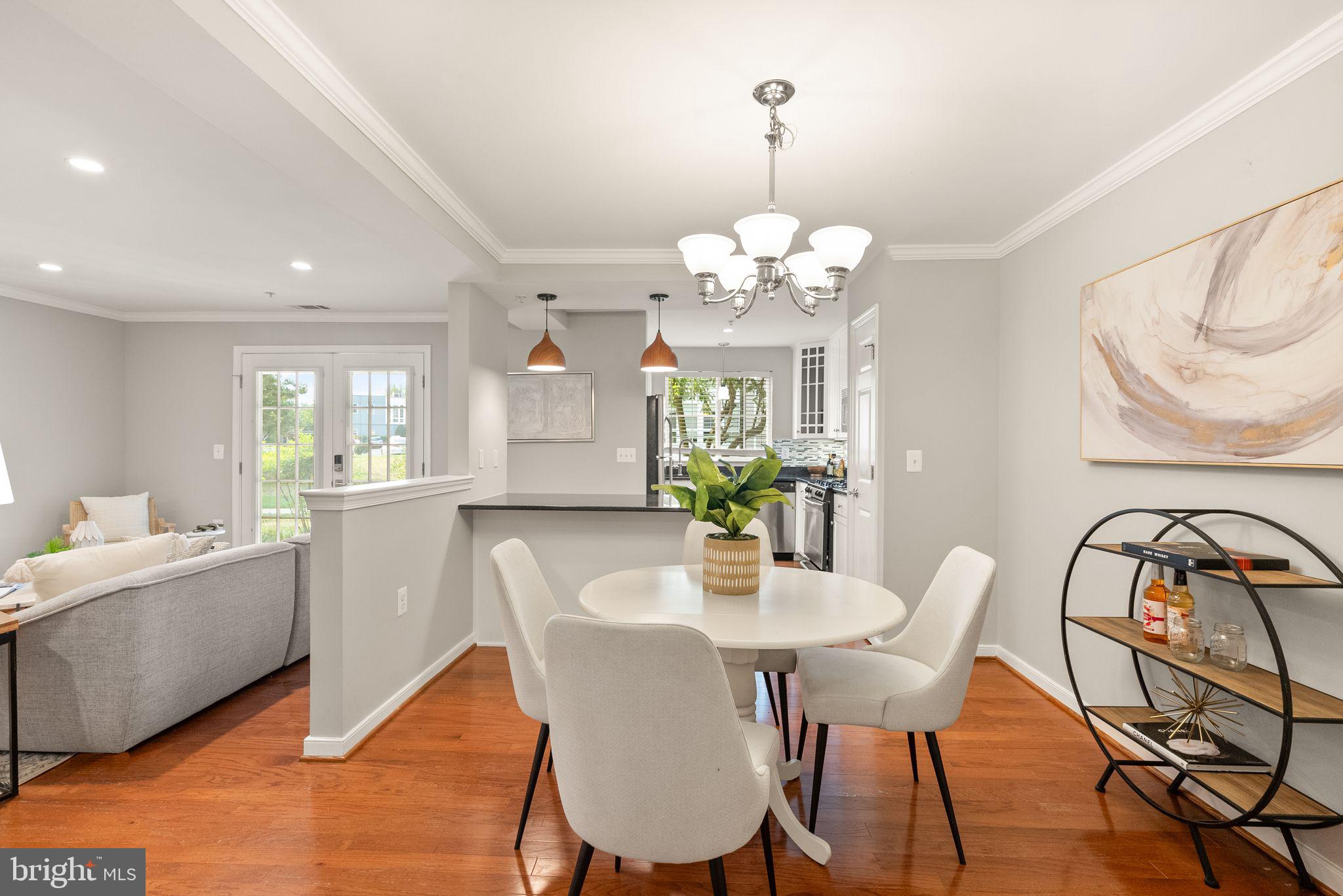 WEST VILLAGE OF SHIRLINGTON - Residential