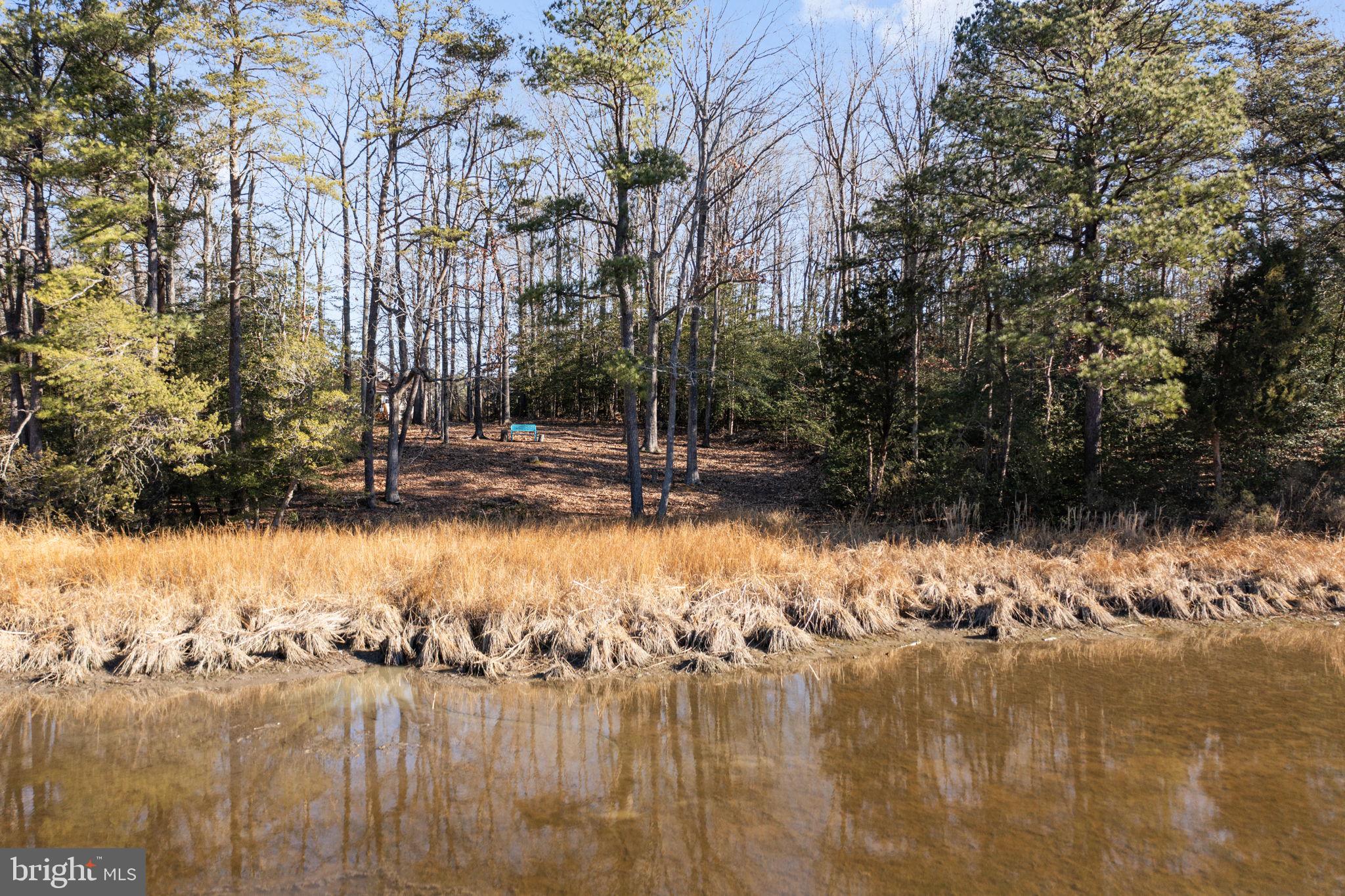 SHIRLAND SHORES - Residential