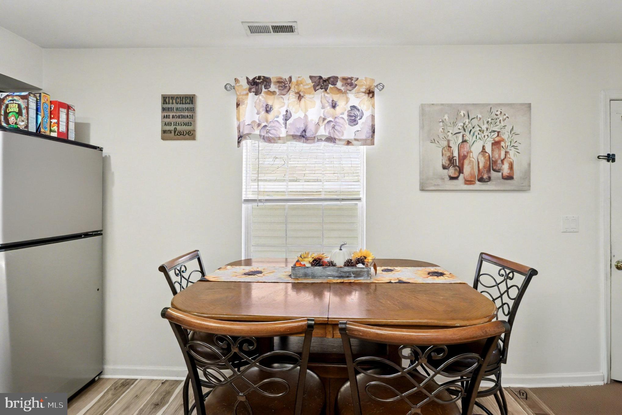 SHIRLAND SHORES - Residential