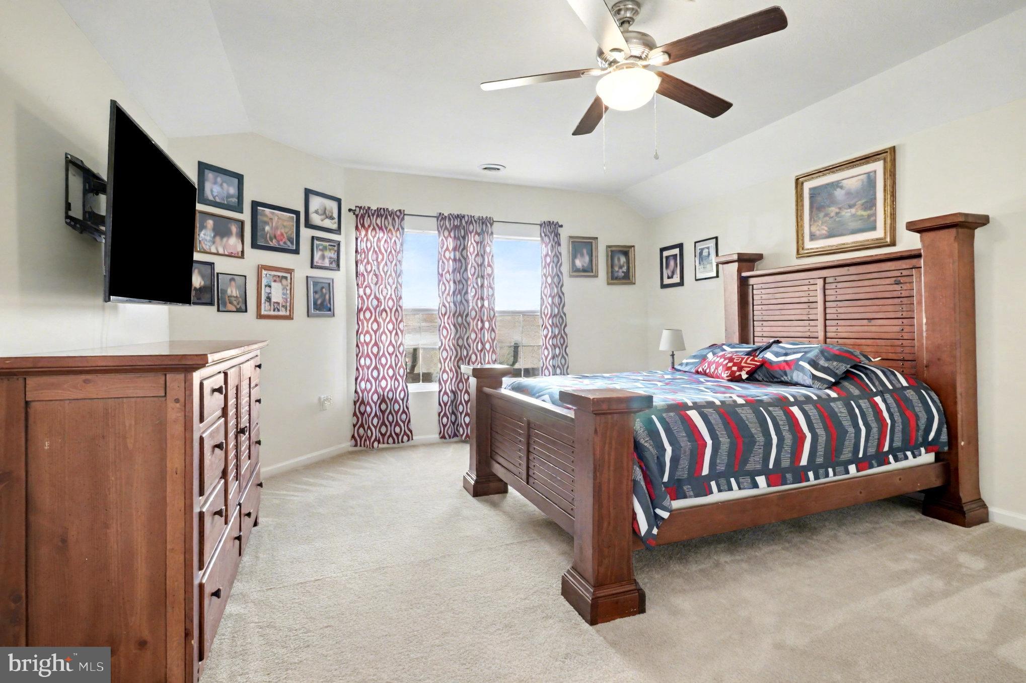 SHIRLAND SHORES - Residential