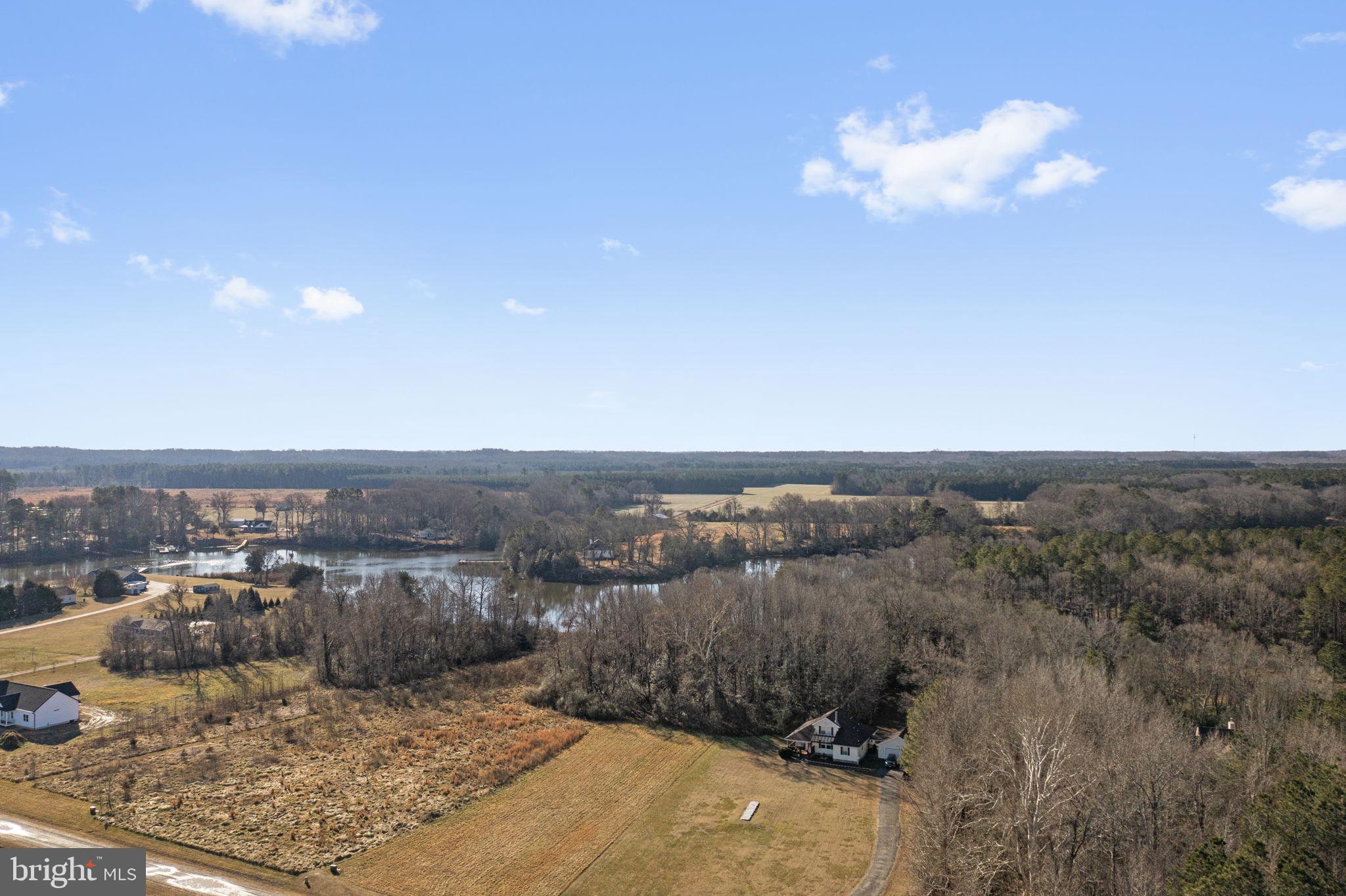 SHIRLAND SHORES - Residential