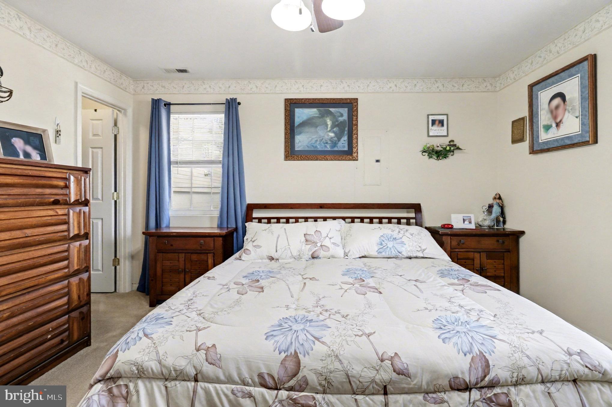 SHIRLAND SHORES - Residential