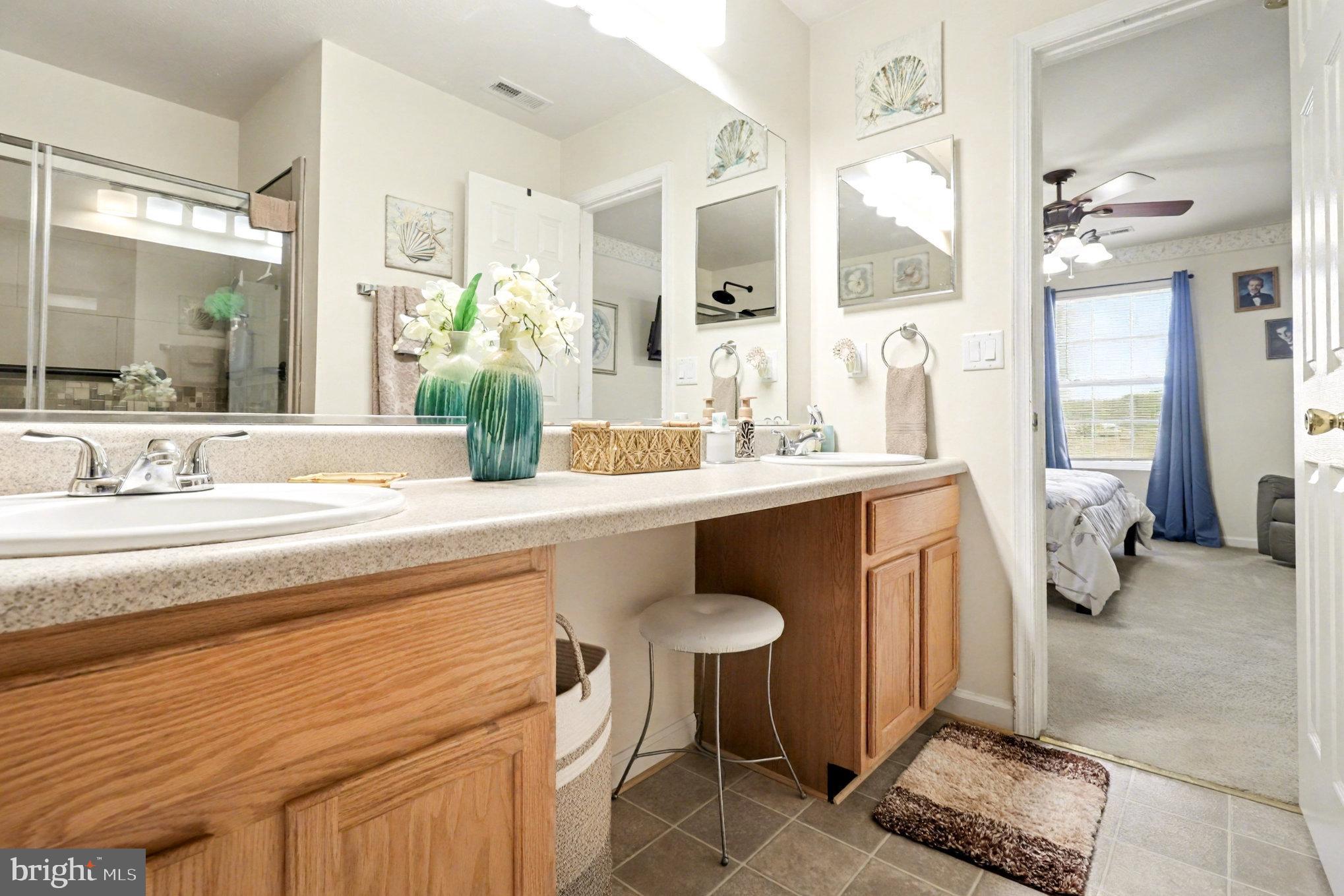 SHIRLAND SHORES - Residential