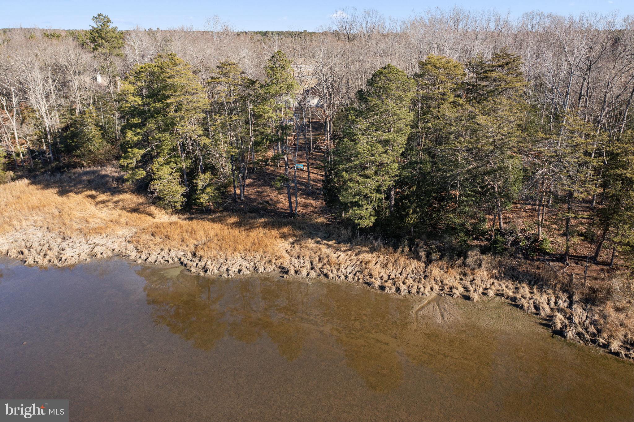 SHIRLAND SHORES - Residential