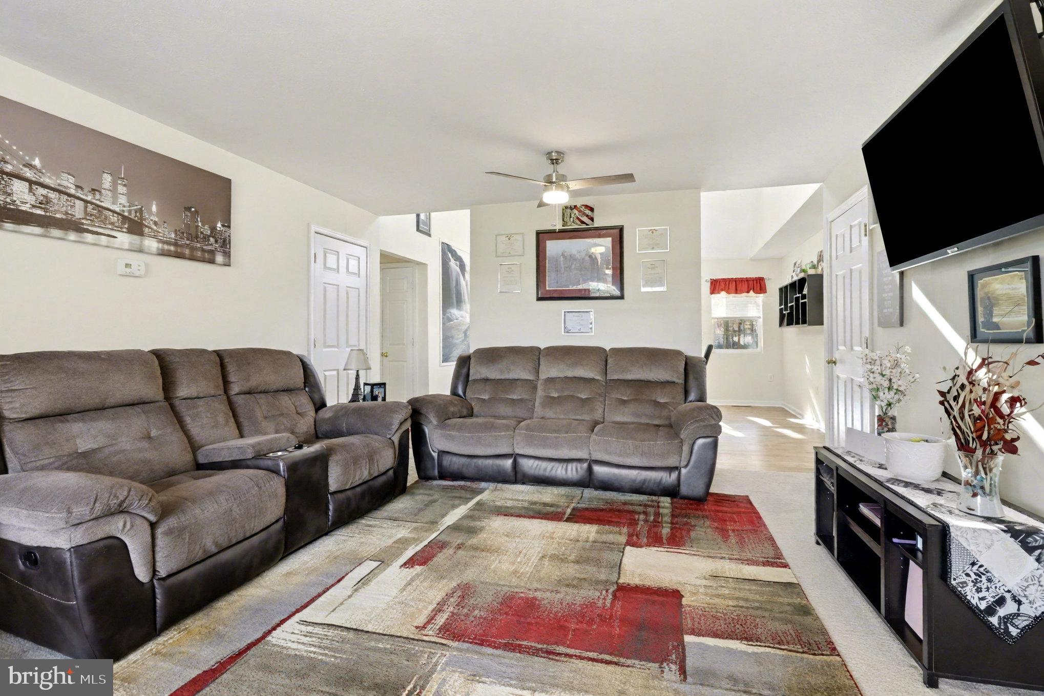 SHIRLAND SHORES - Residential