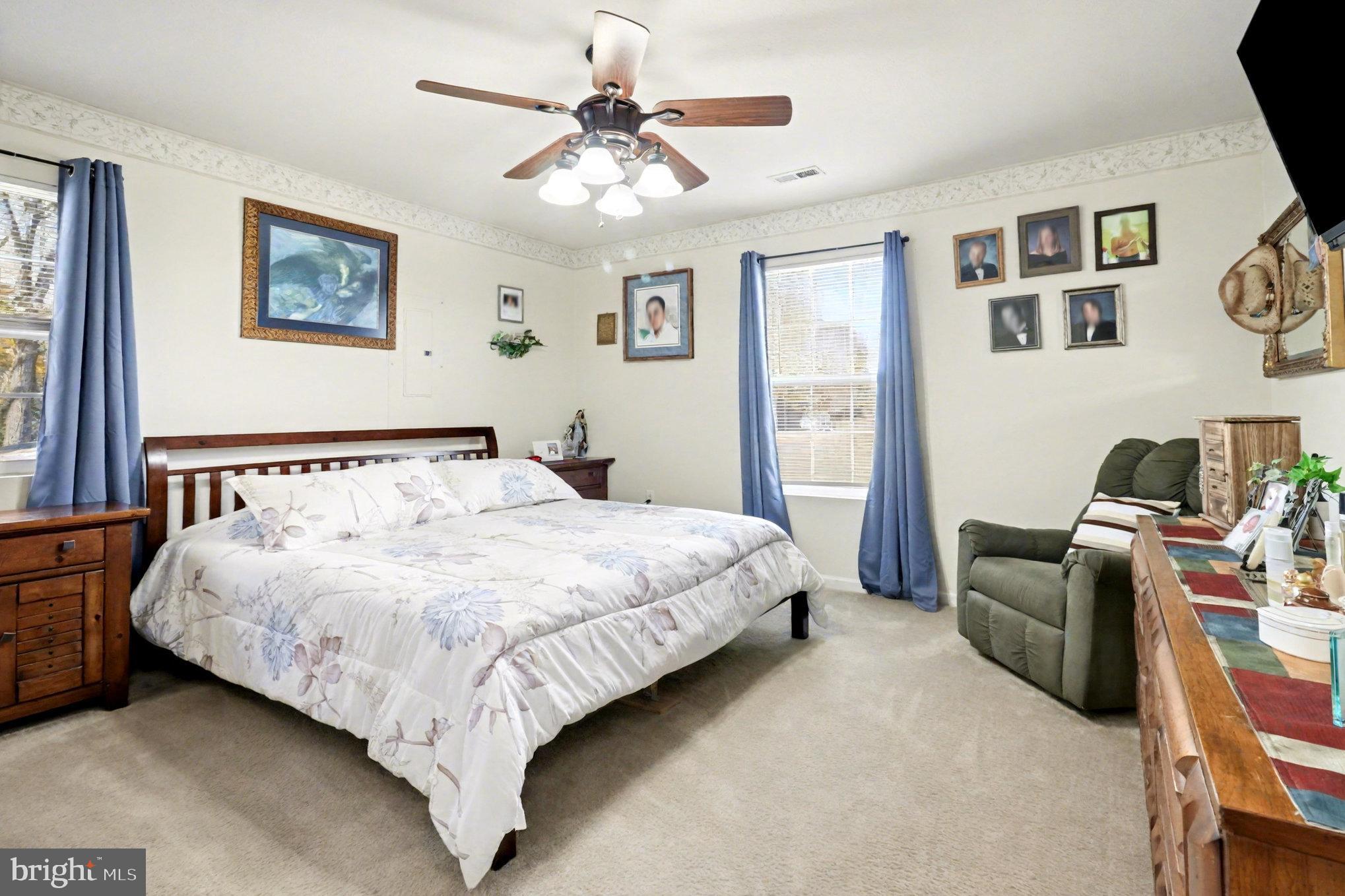 SHIRLAND SHORES - Residential