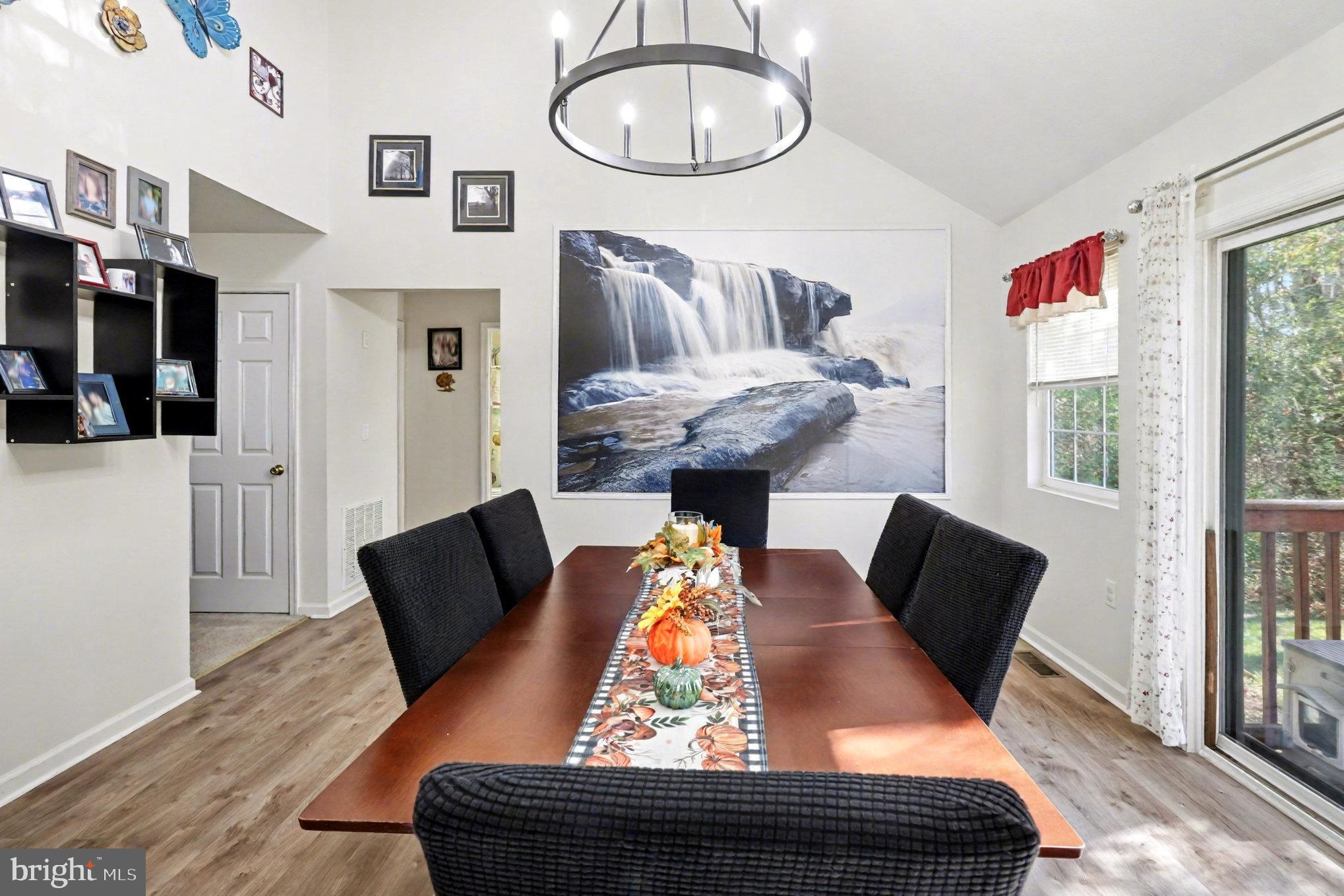 SHIRLAND SHORES - Residential