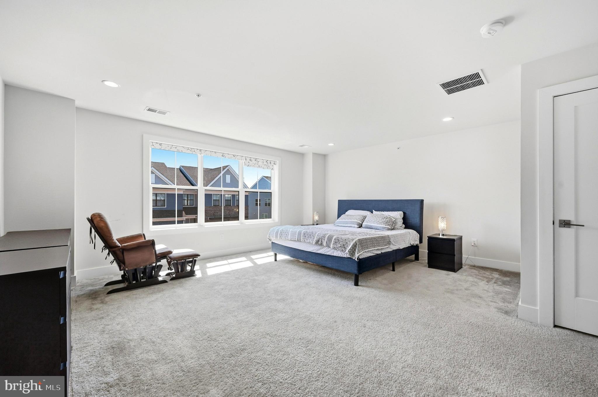 ENCLAVE AT CHESTER SPRINGS - Residential