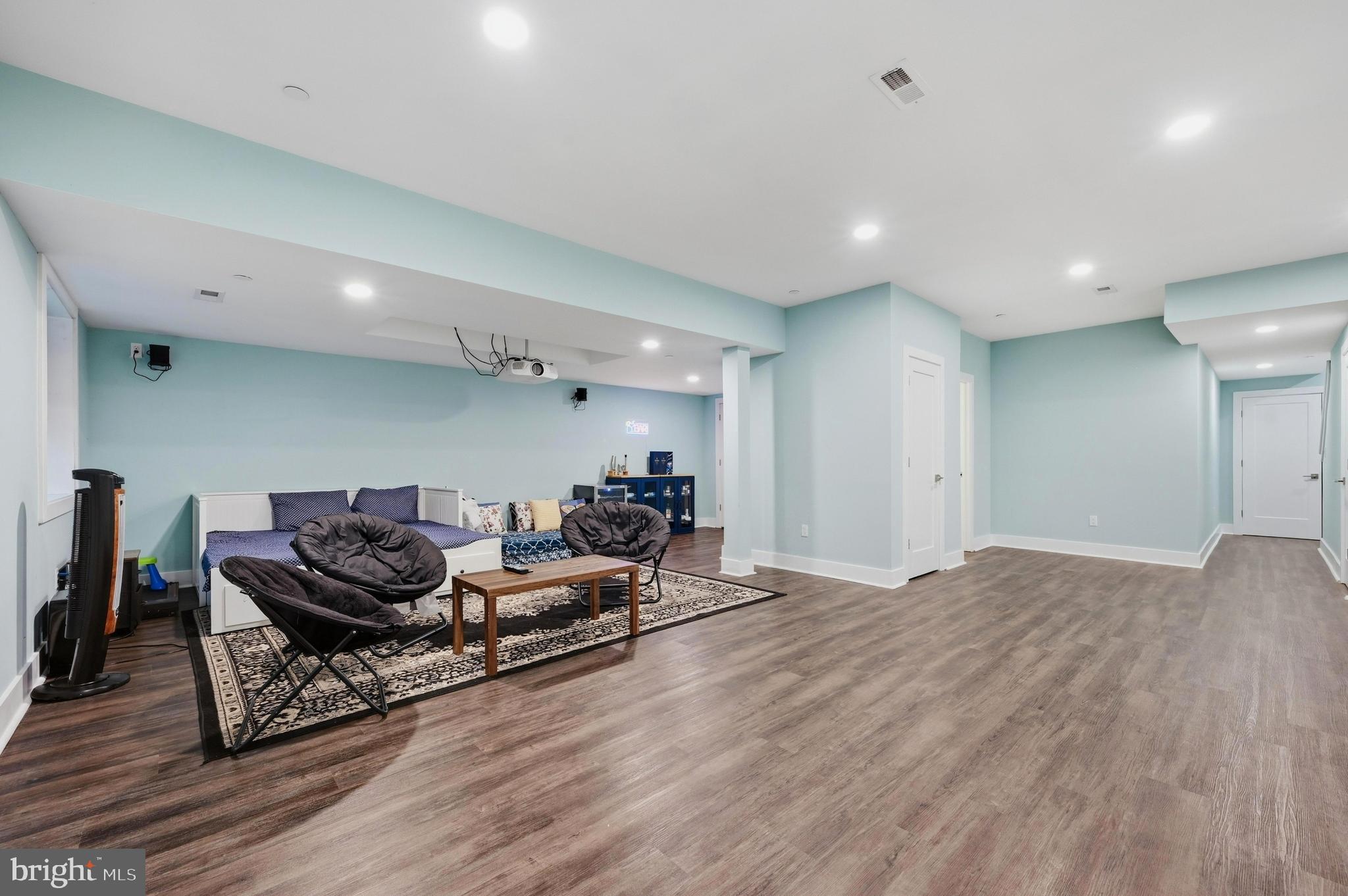 ENCLAVE AT CHESTER SPRINGS - Residential