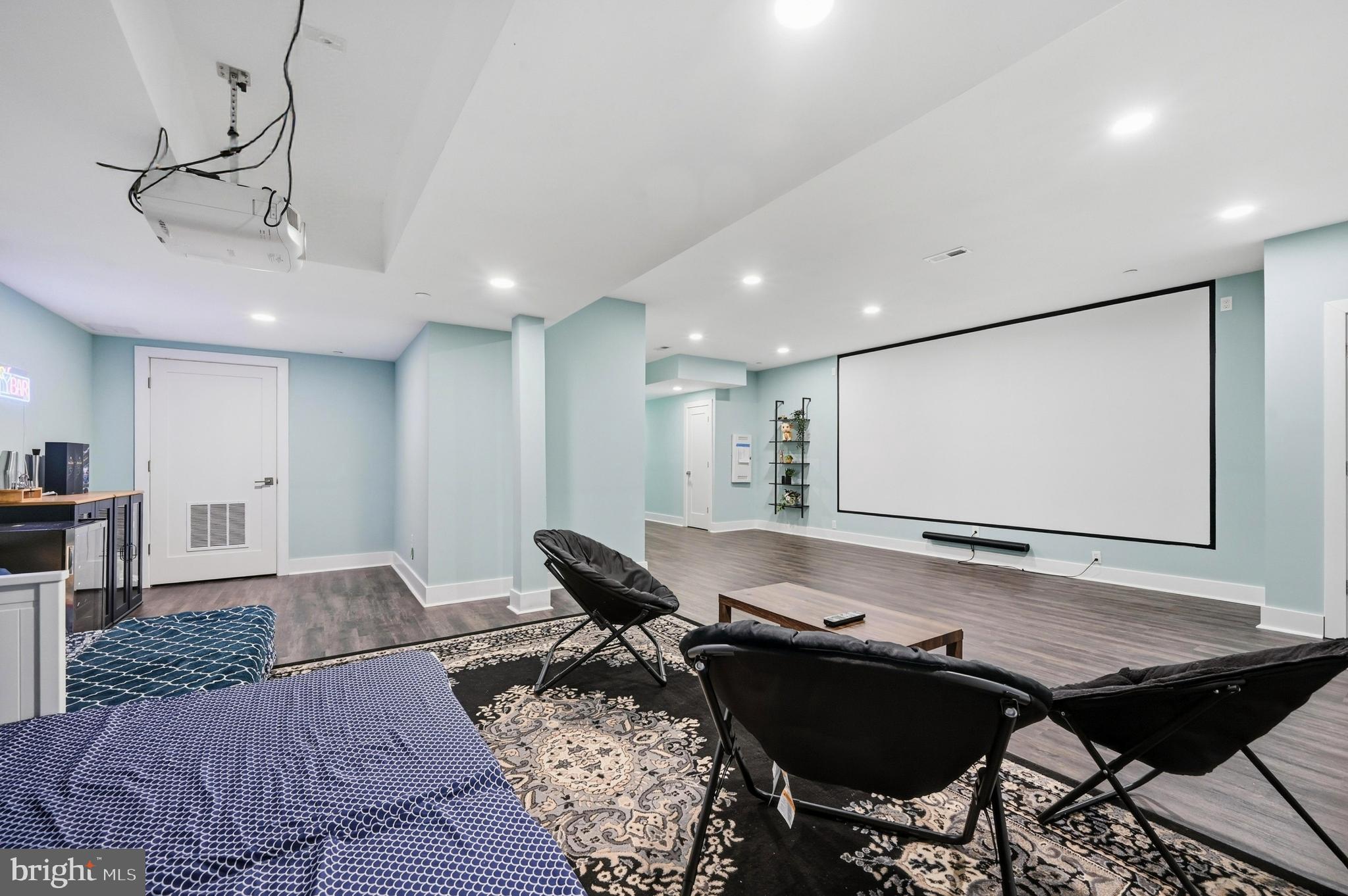 ENCLAVE AT CHESTER SPRINGS - Residential