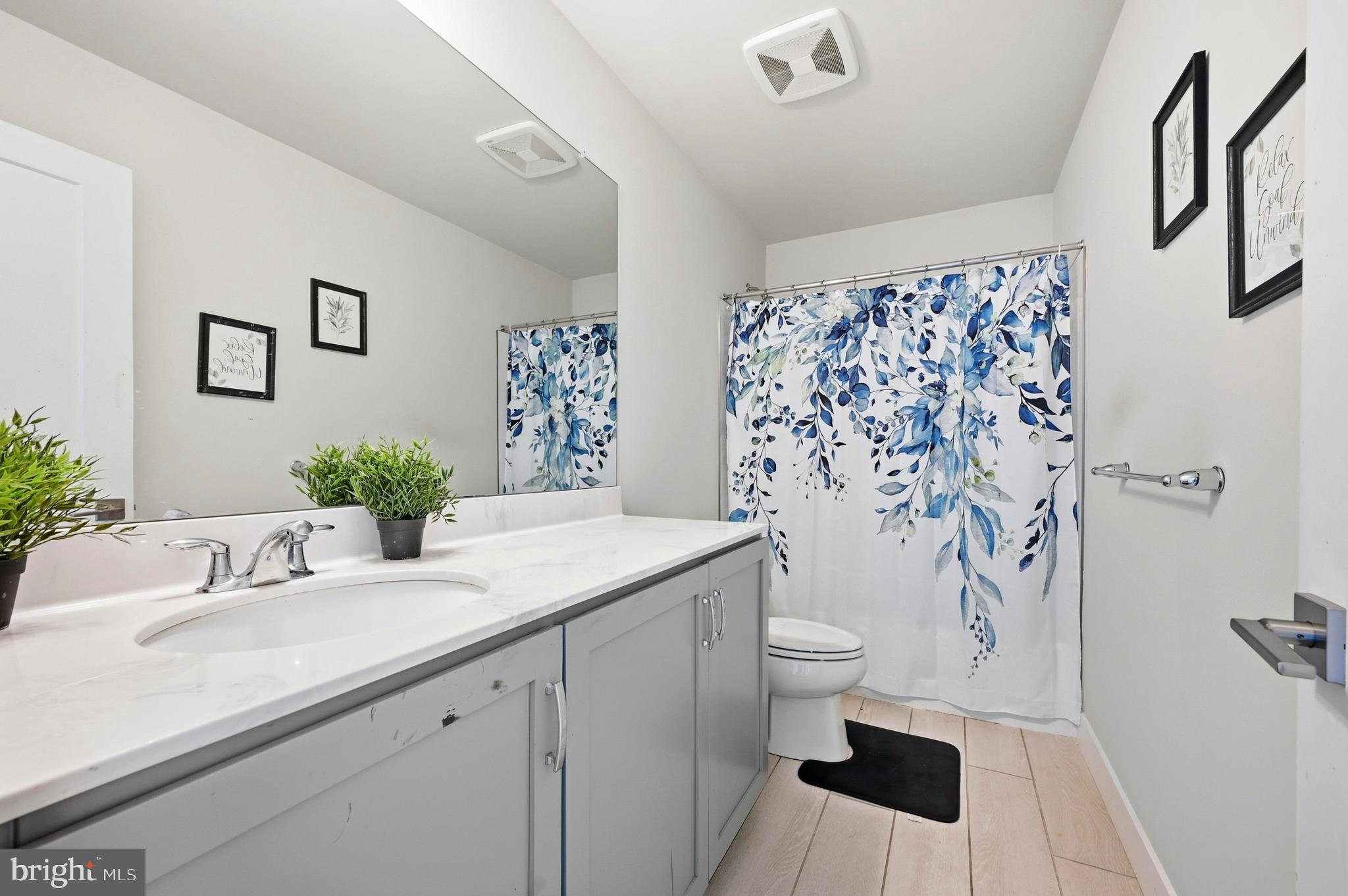 ENCLAVE AT CHESTER SPRINGS - Residential