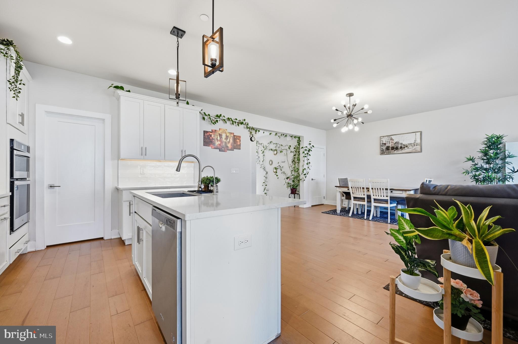 ENCLAVE AT CHESTER SPRINGS - Residential