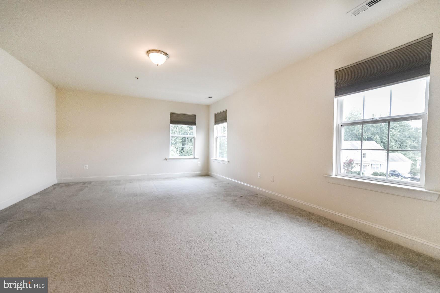 BROAD CREEK - Residential