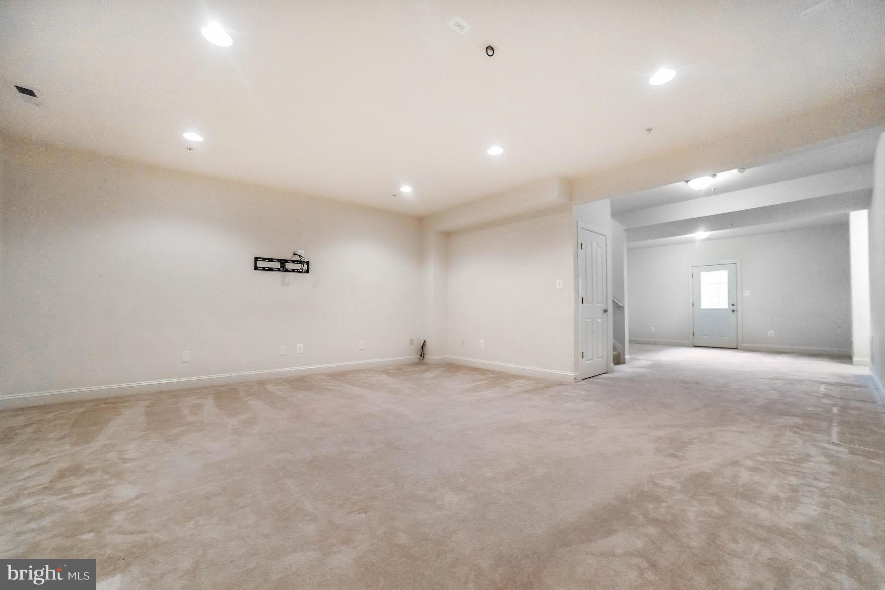 BROAD CREEK - Residential