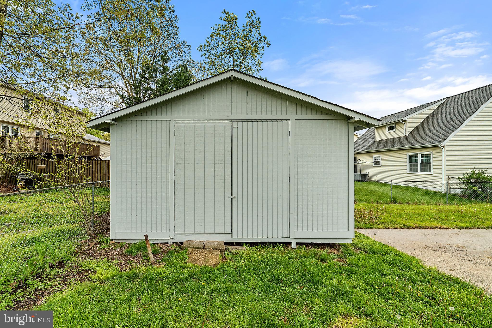 STERLING  PARK - Residential