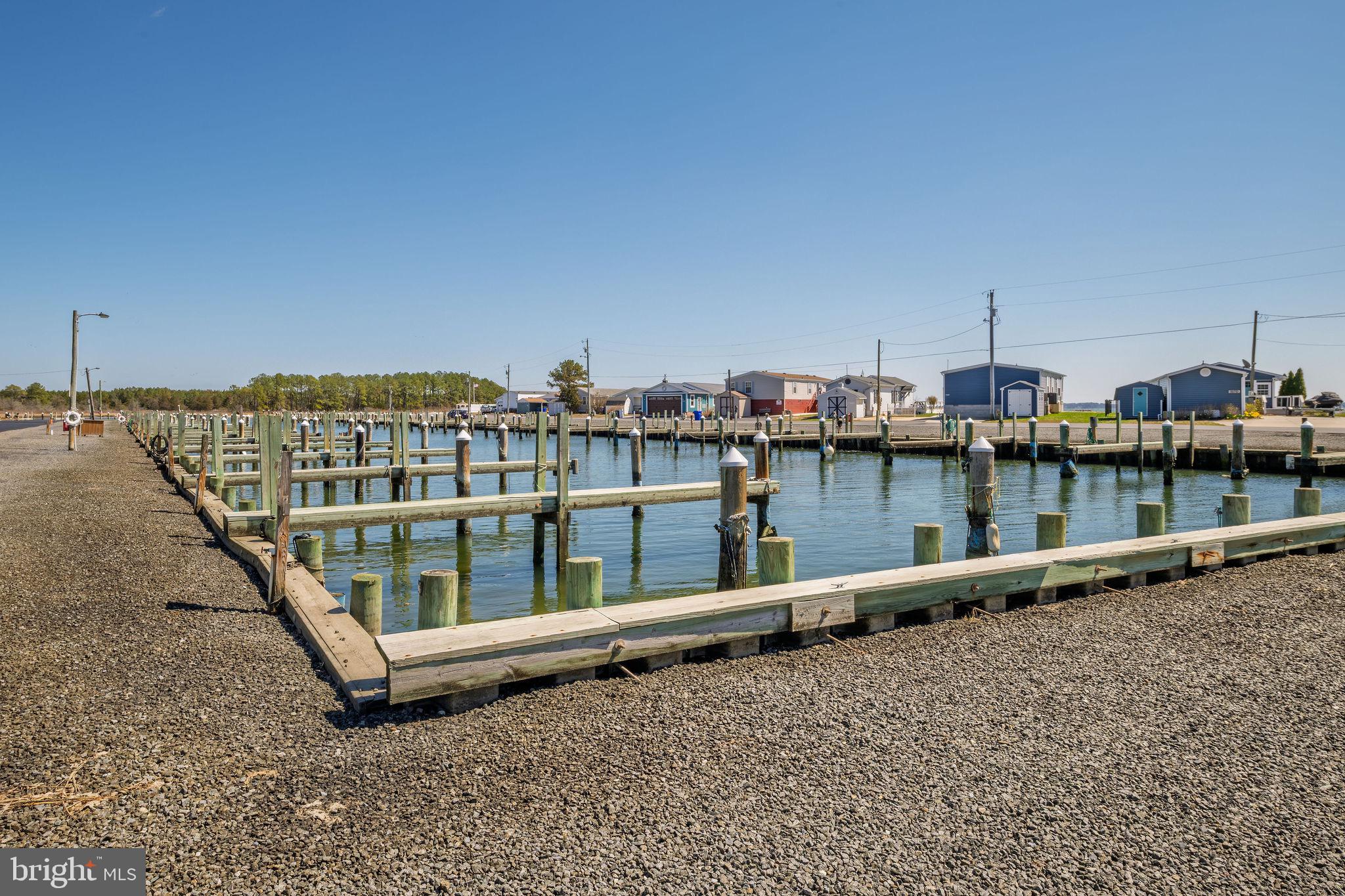 WHITE HOUSE BEACH - Residential