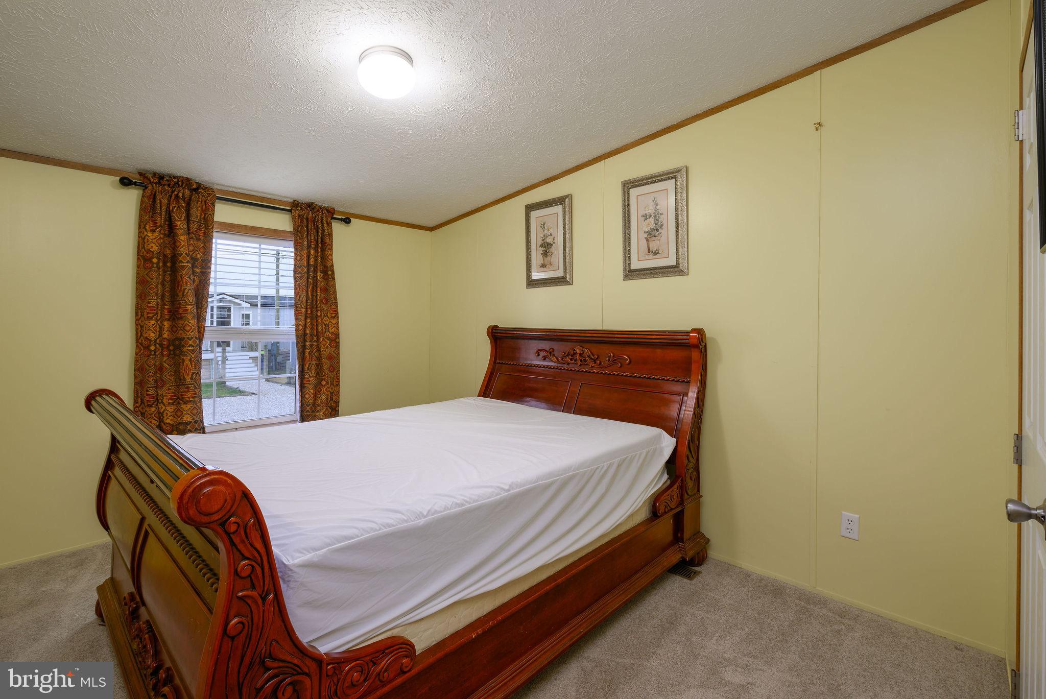 WHITE HOUSE BEACH - Residential