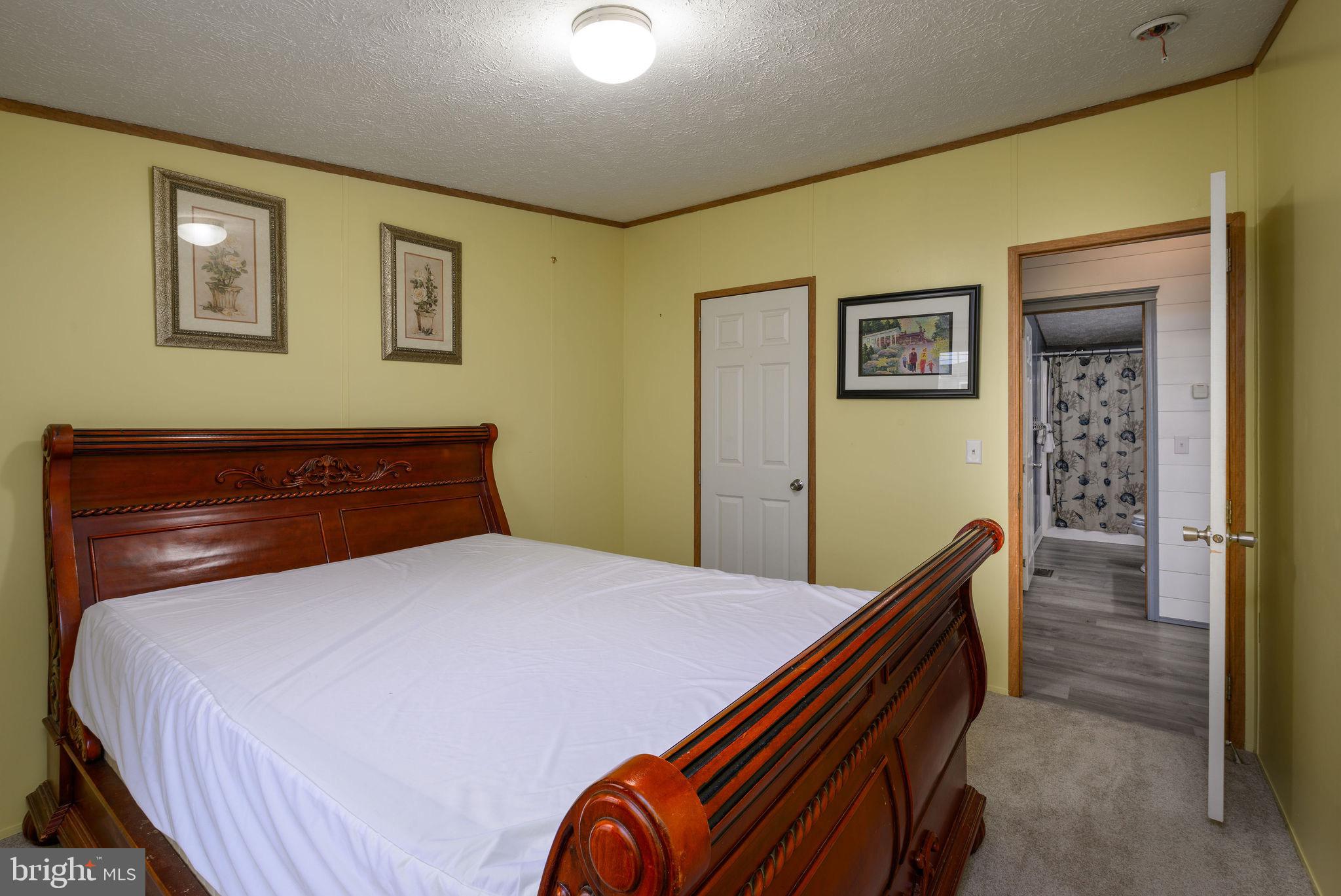 WHITE HOUSE BEACH - Residential