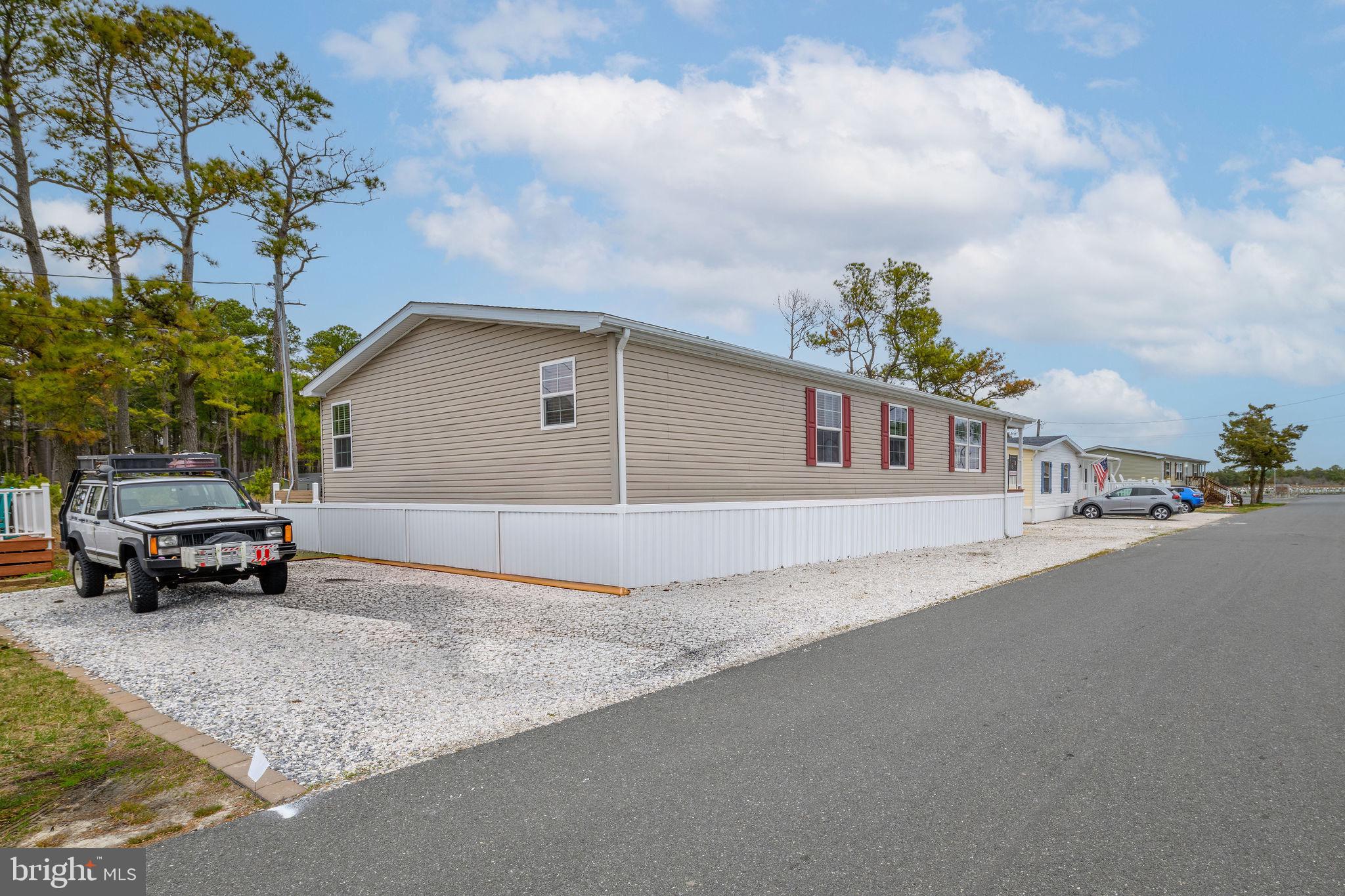 WHITE HOUSE BEACH - Residential