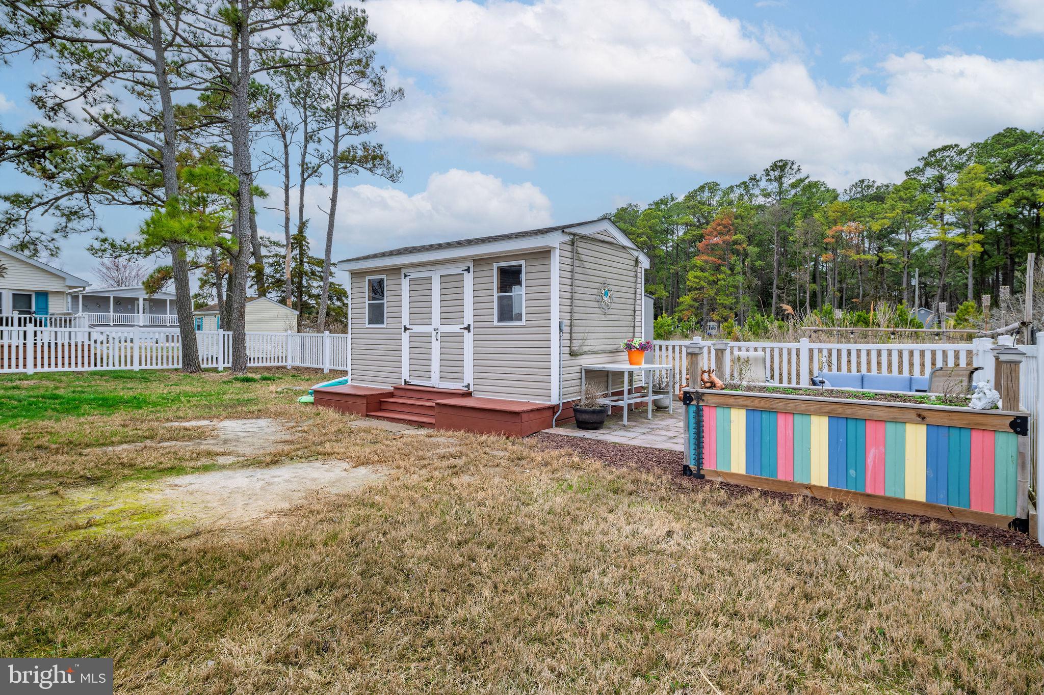 WHITE HOUSE BEACH - Residential