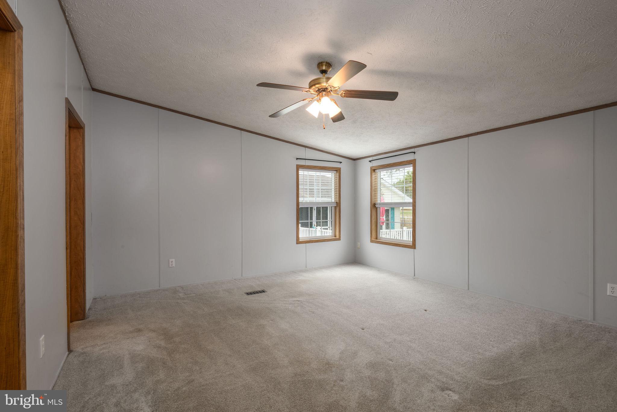 WHITE HOUSE BEACH - Residential