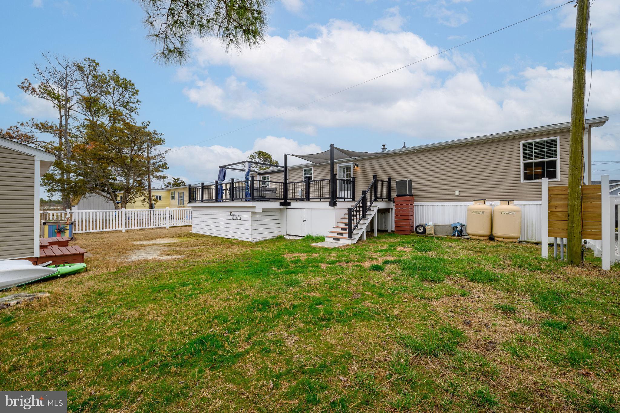 WHITE HOUSE BEACH - Residential