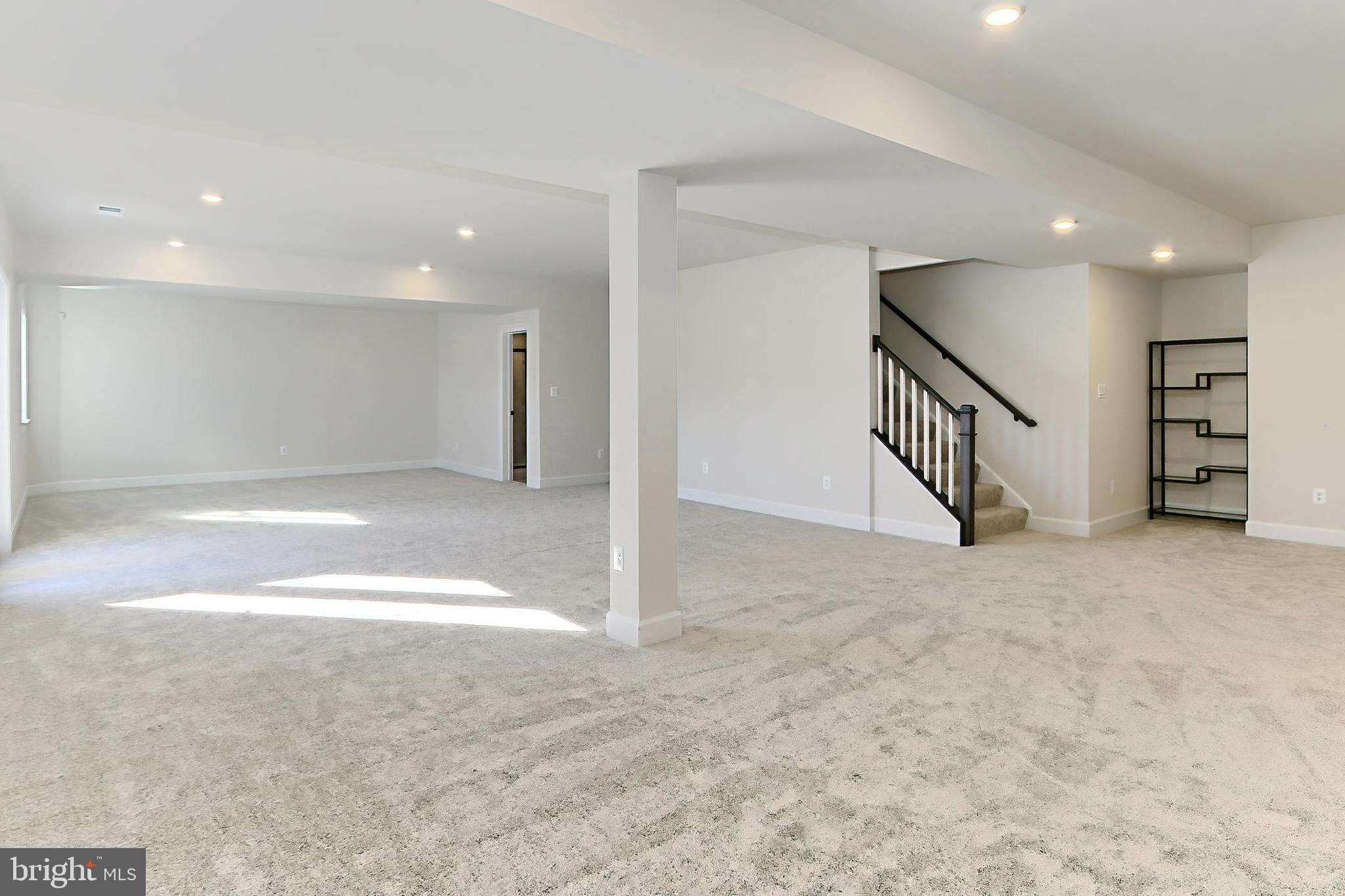 VIRGINIA CROSSING - Residential