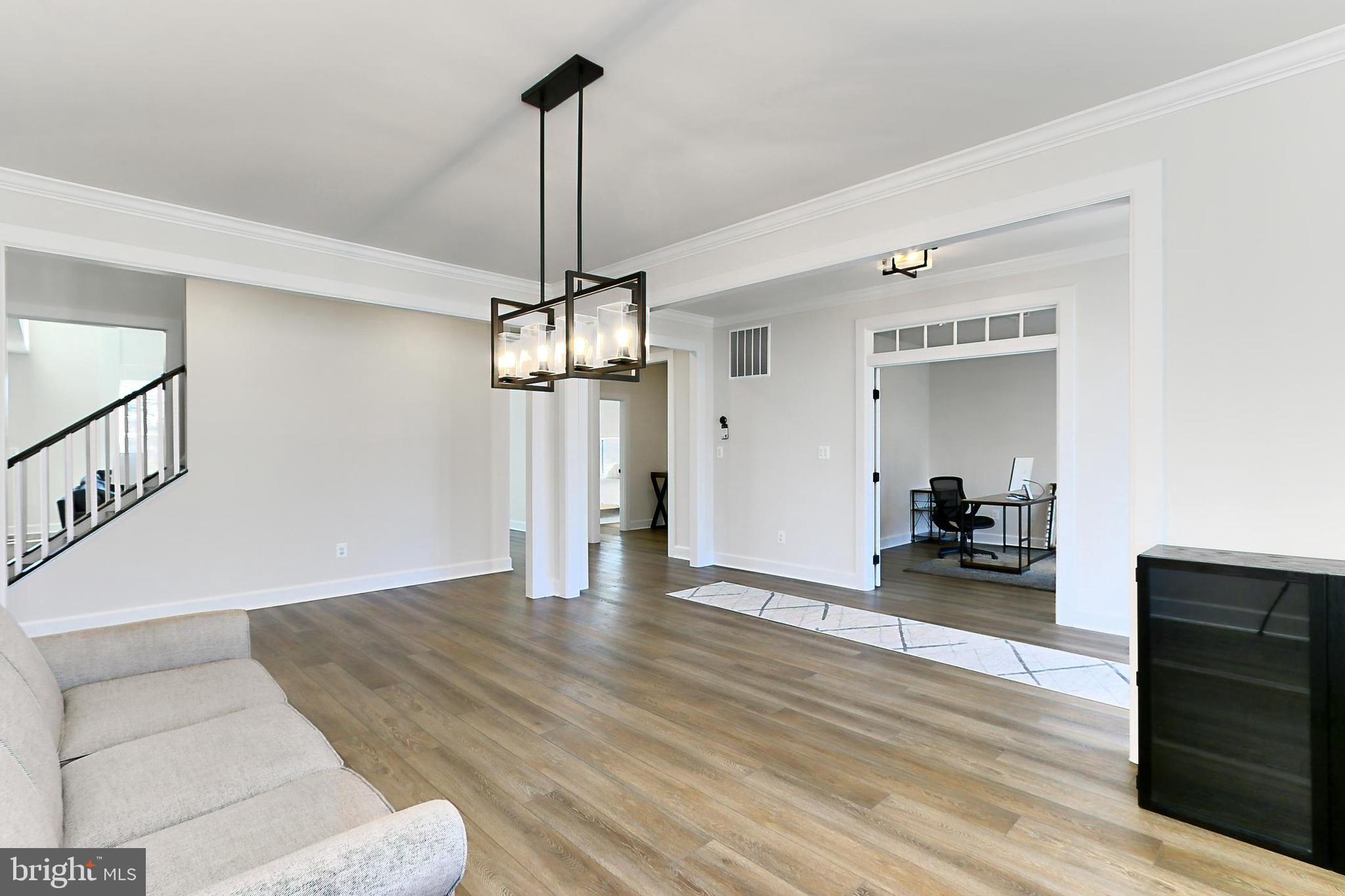 VIRGINIA CROSSING - Residential