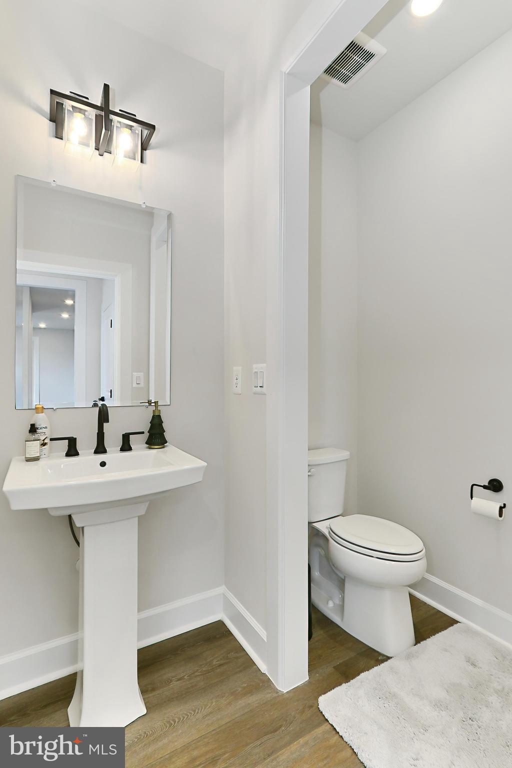 VIRGINIA CROSSING - Residential