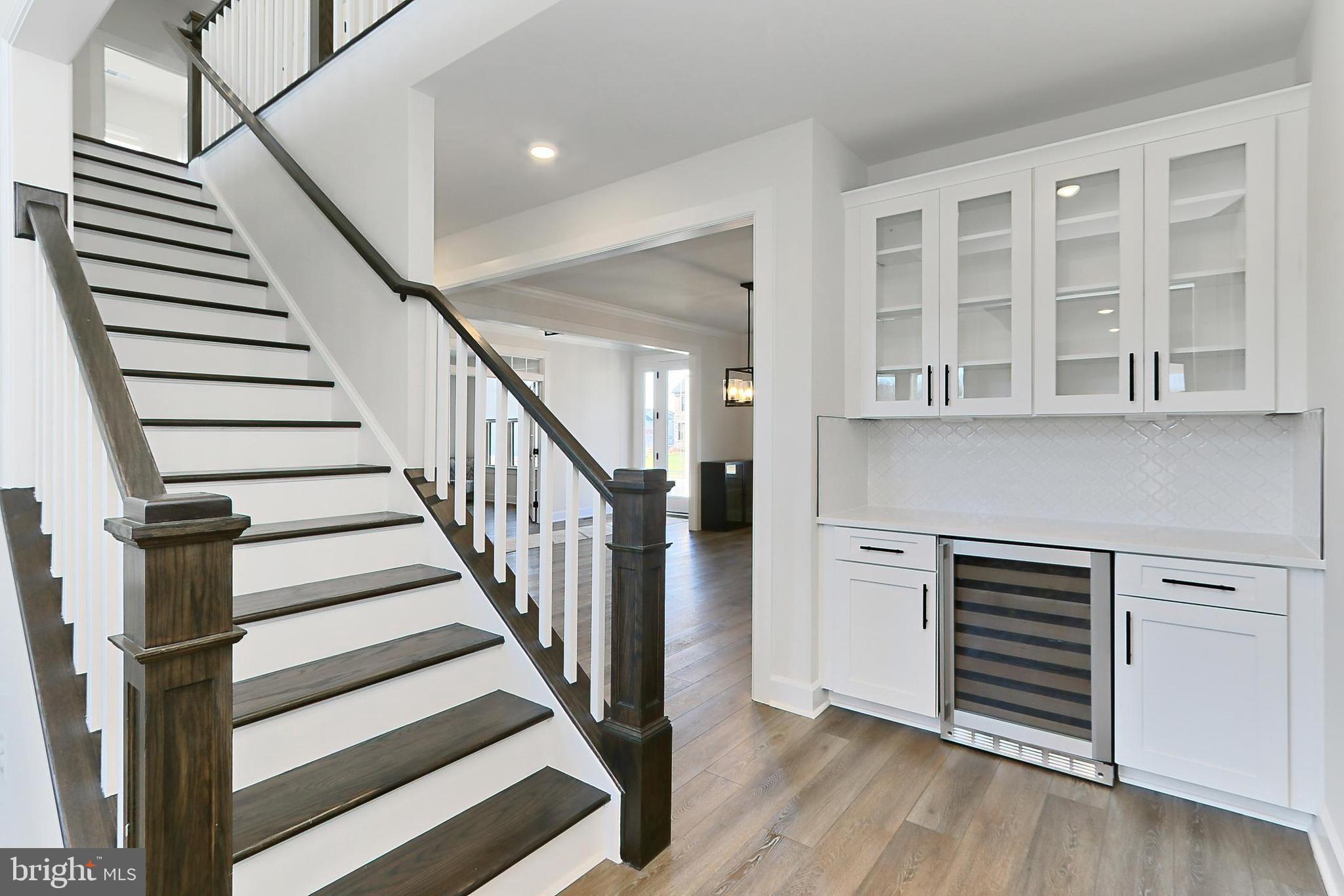 VIRGINIA CROSSING - Residential